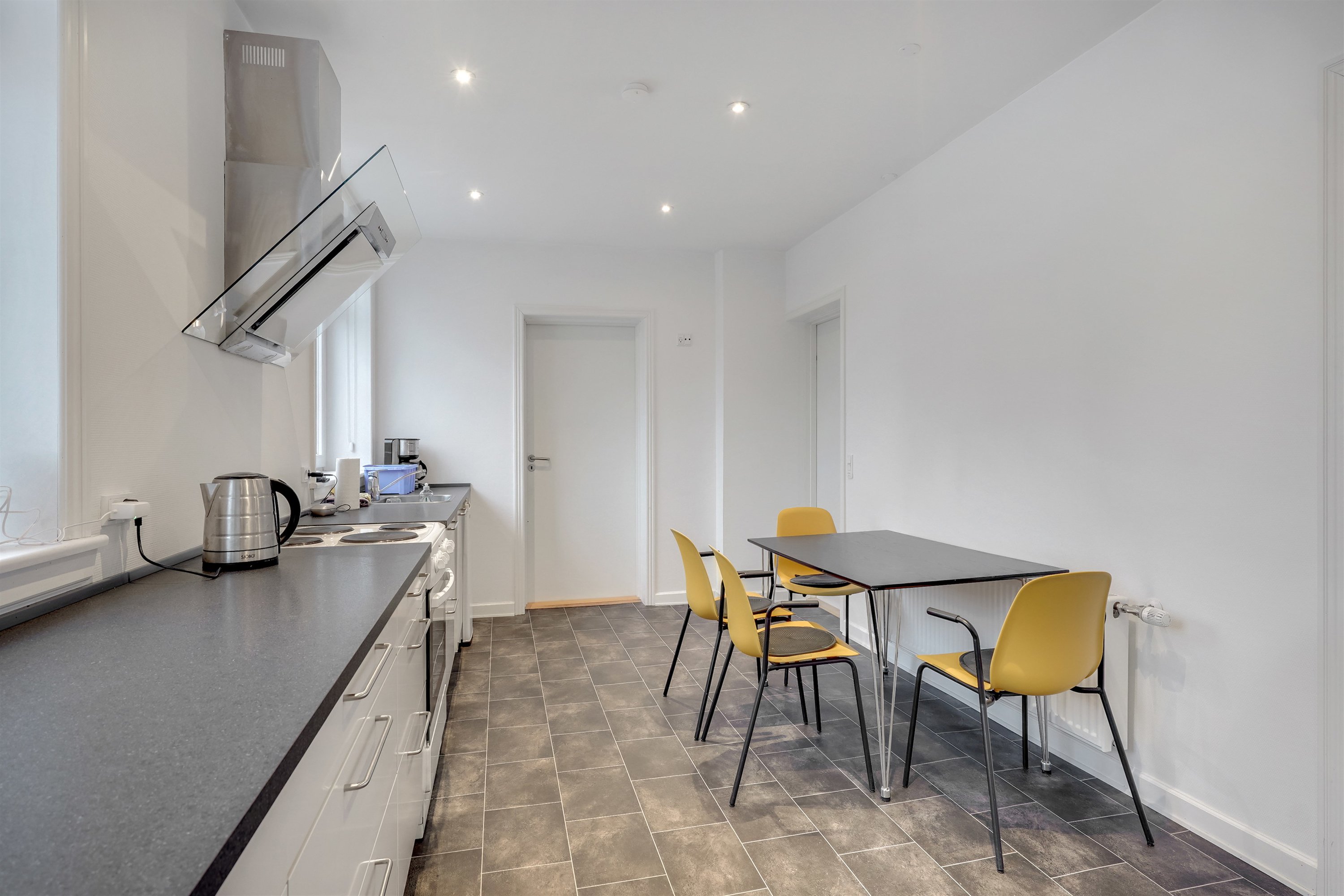 Fremhævet køkken billede i fuldskærmstilstand. Billede af Allerupvej 15A-C, Sneum, 6731 Tjæreborg