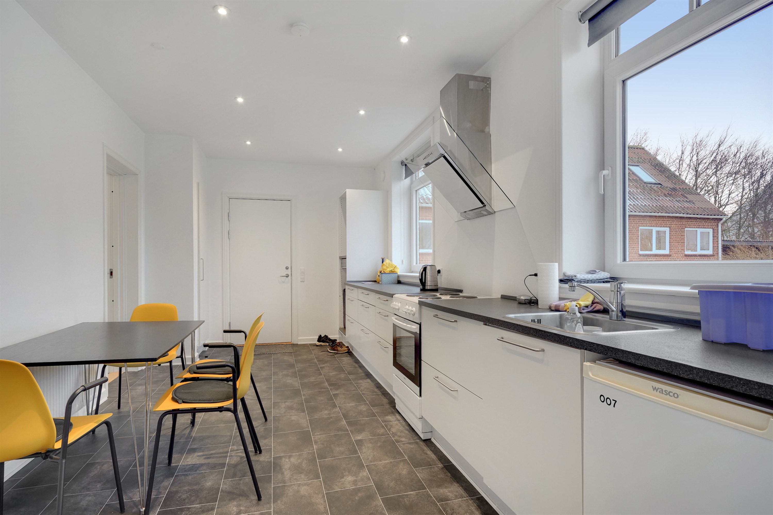 Fremhævet køkken billede i fuldskærmstilstand. Billede af Allerupvej 15A-C, Sneum, 6731 Tjæreborg