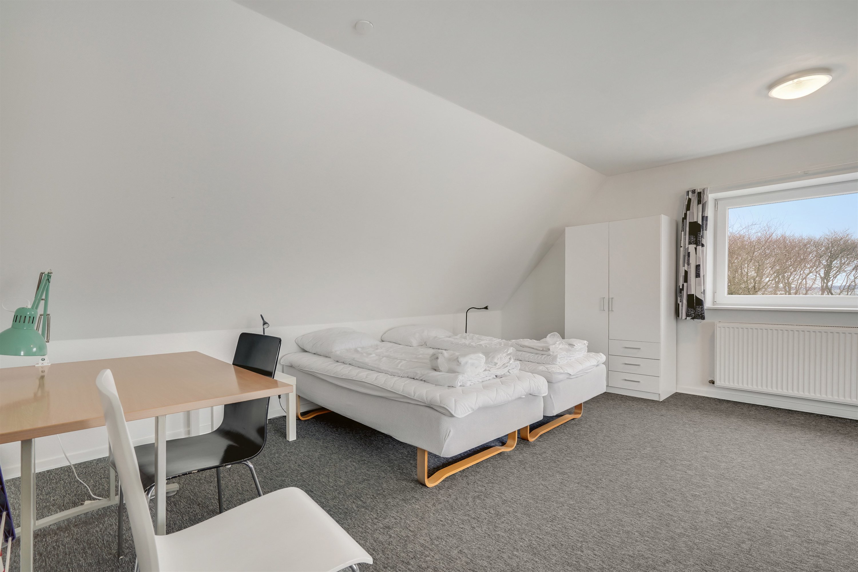 Fremhævet soveværelse billede i fuldskærmstilstand. Billede af Allerupvej 15A-C, Sneum, 6731 Tjæreborg