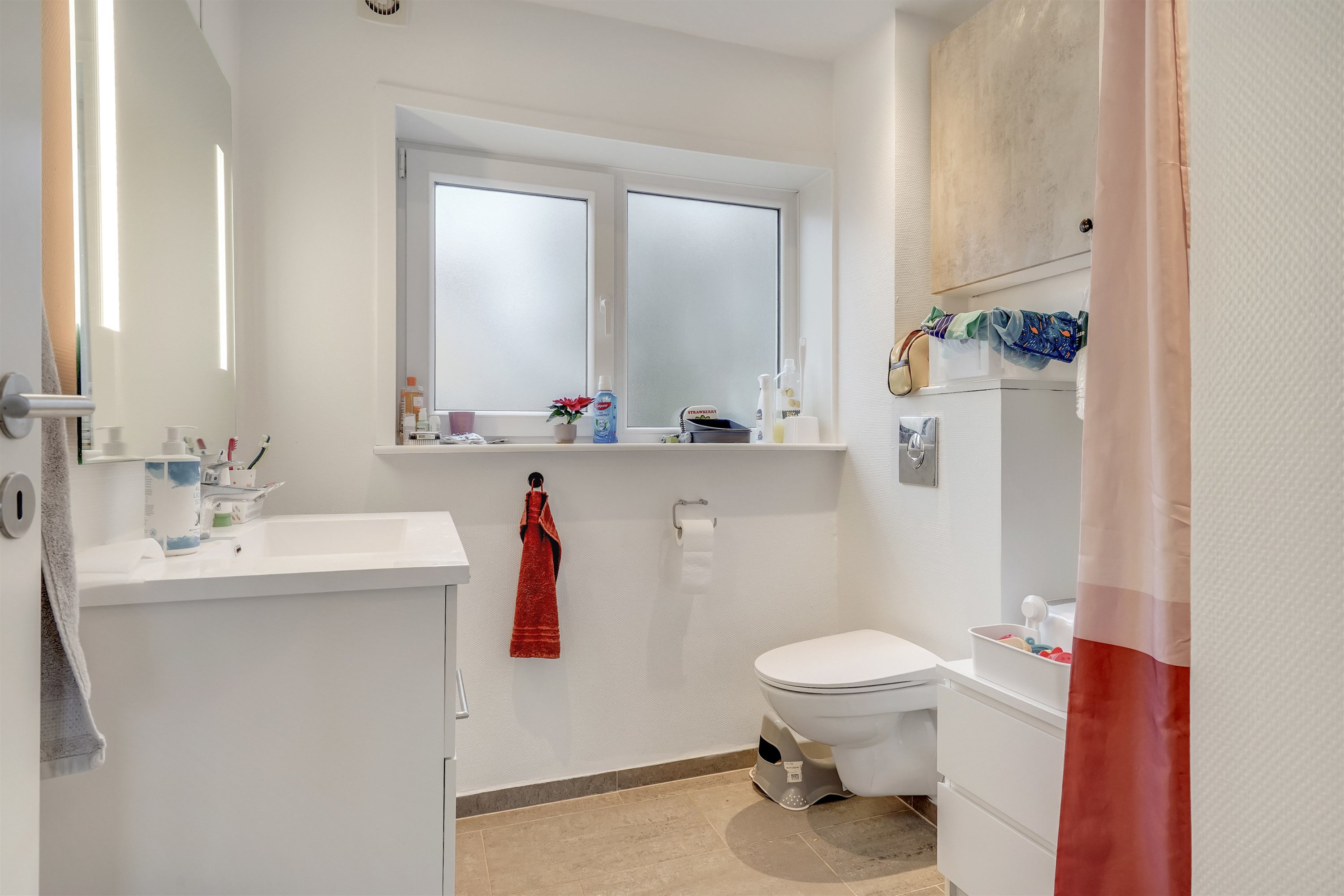 Fremhævet badeværelse billede i fuldskærmstilstand. Billede af Allerupvej 15A-C, Sneum, 6731 Tjæreborg