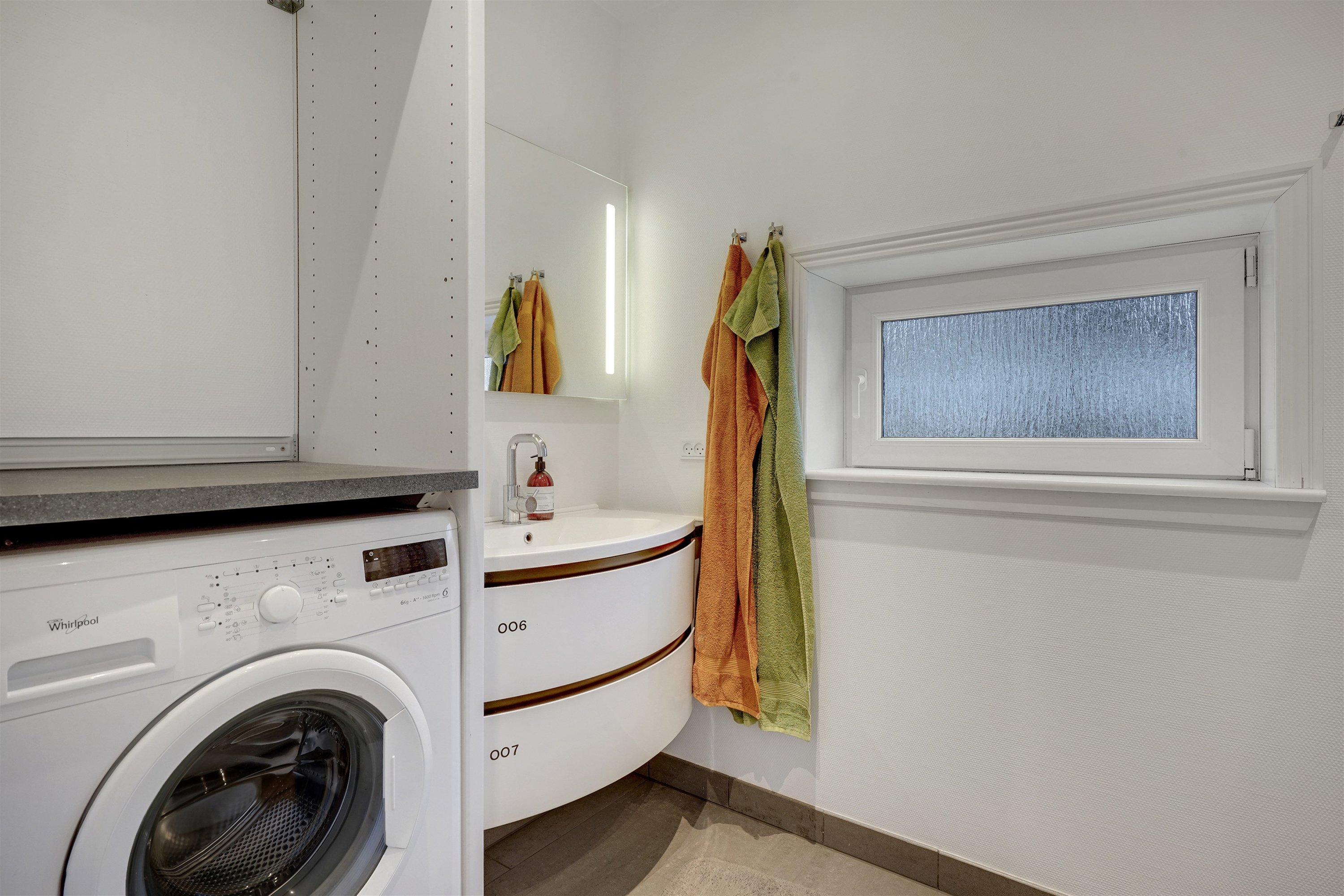 Fremhævet badeværelse billede i fuldskærmstilstand. Billede af Allerupvej 15A-C, Sneum, 6731 Tjæreborg