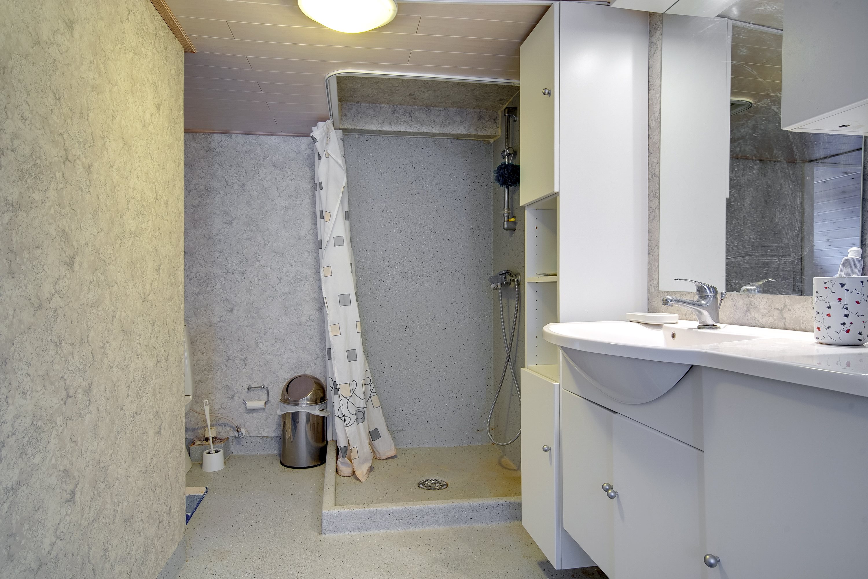 Fremhævet badeværelse billede i fuldskærmstilstand. Billede af Bredgade 83A, 9830 Tårs