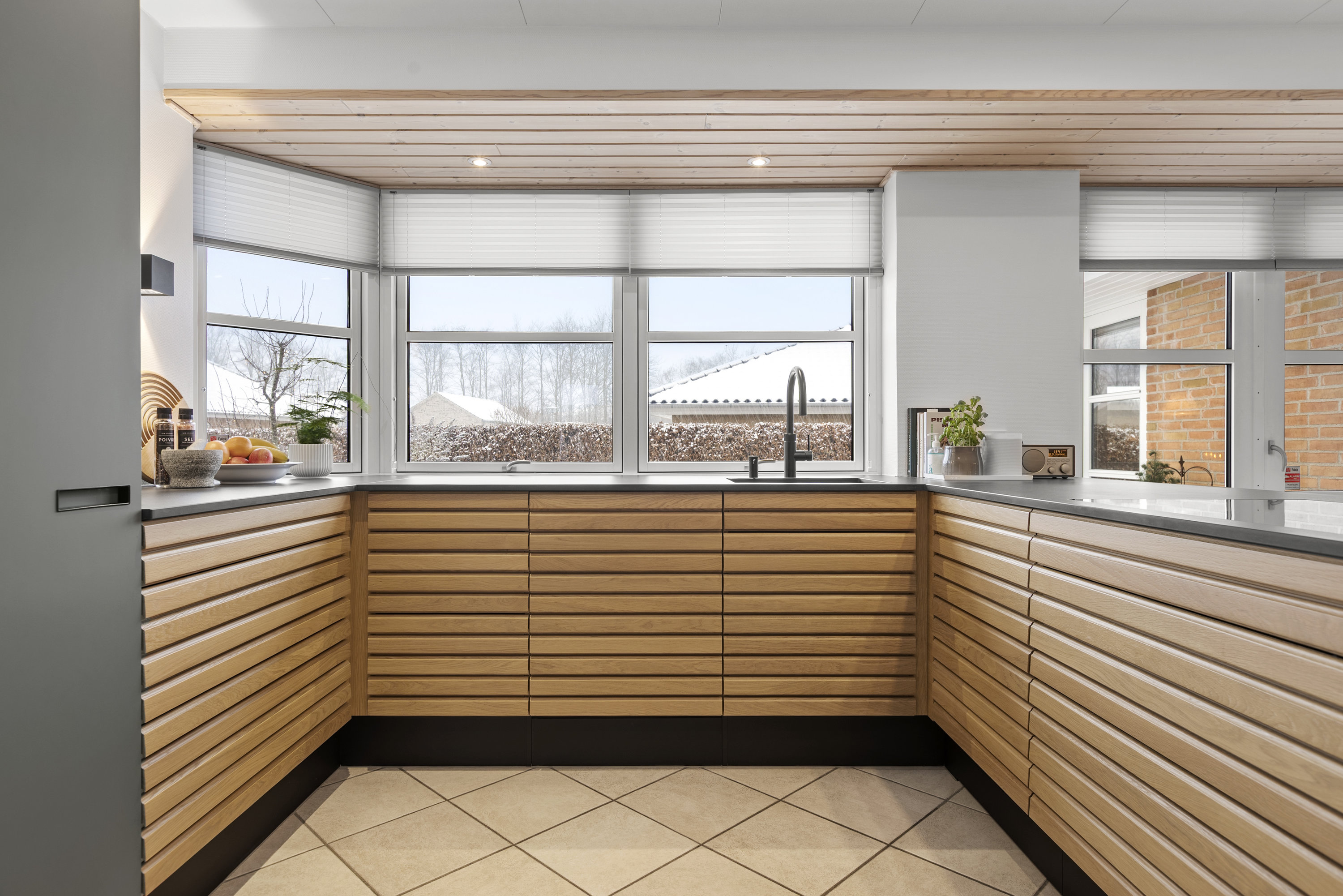 Fremhævet køkken billede i fuldskærmstilstand. Billede af Søparken 8, Sørbymagle, 4200 Slagelse