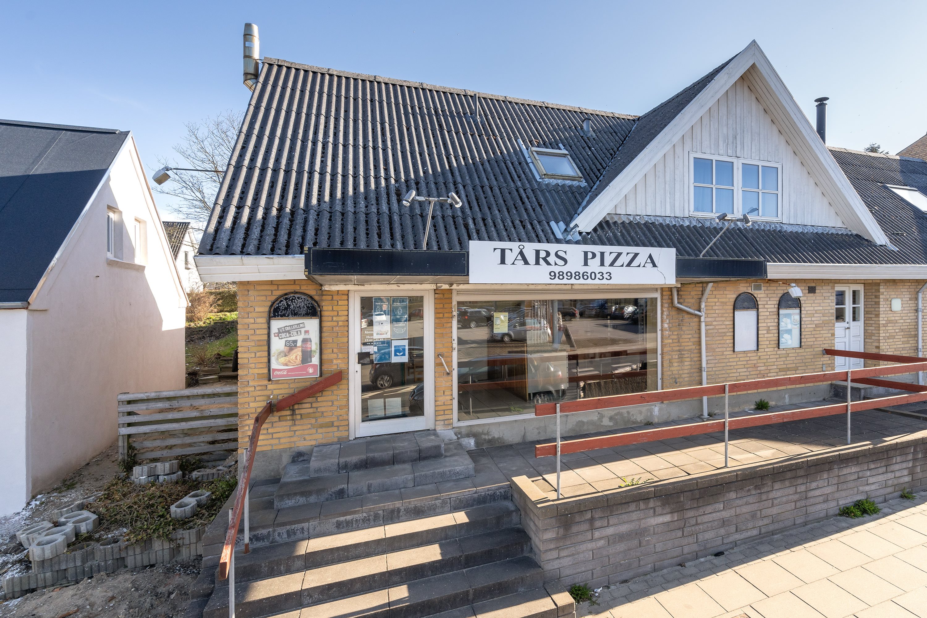 Fremhævet facade erhverv billede i fuldskærmstilstand. Billede af Bredgade 83A, 9830 Tårs