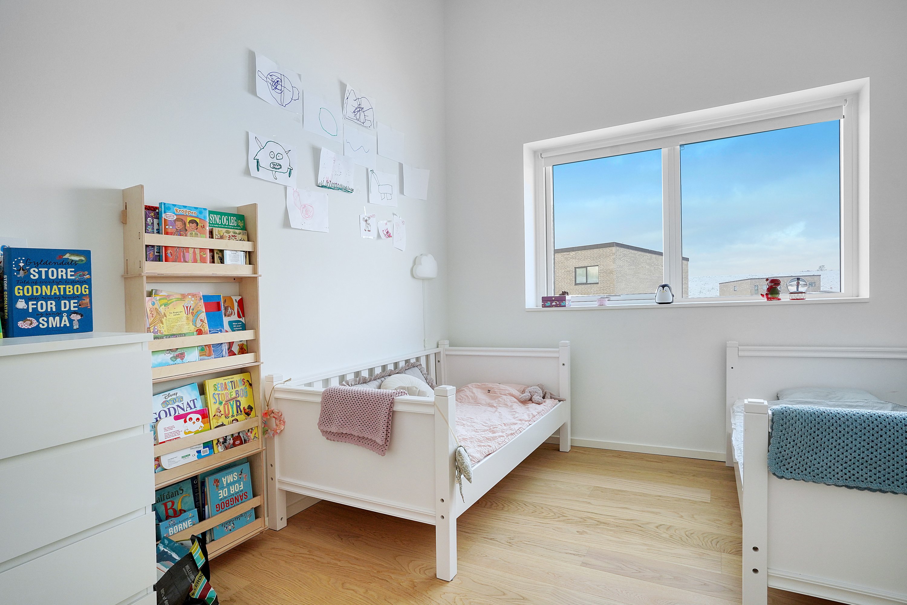 Fremhævet værelse billede i fuldskærmstilstand. Billede af Amorbuen 29, 3400 Hillerød