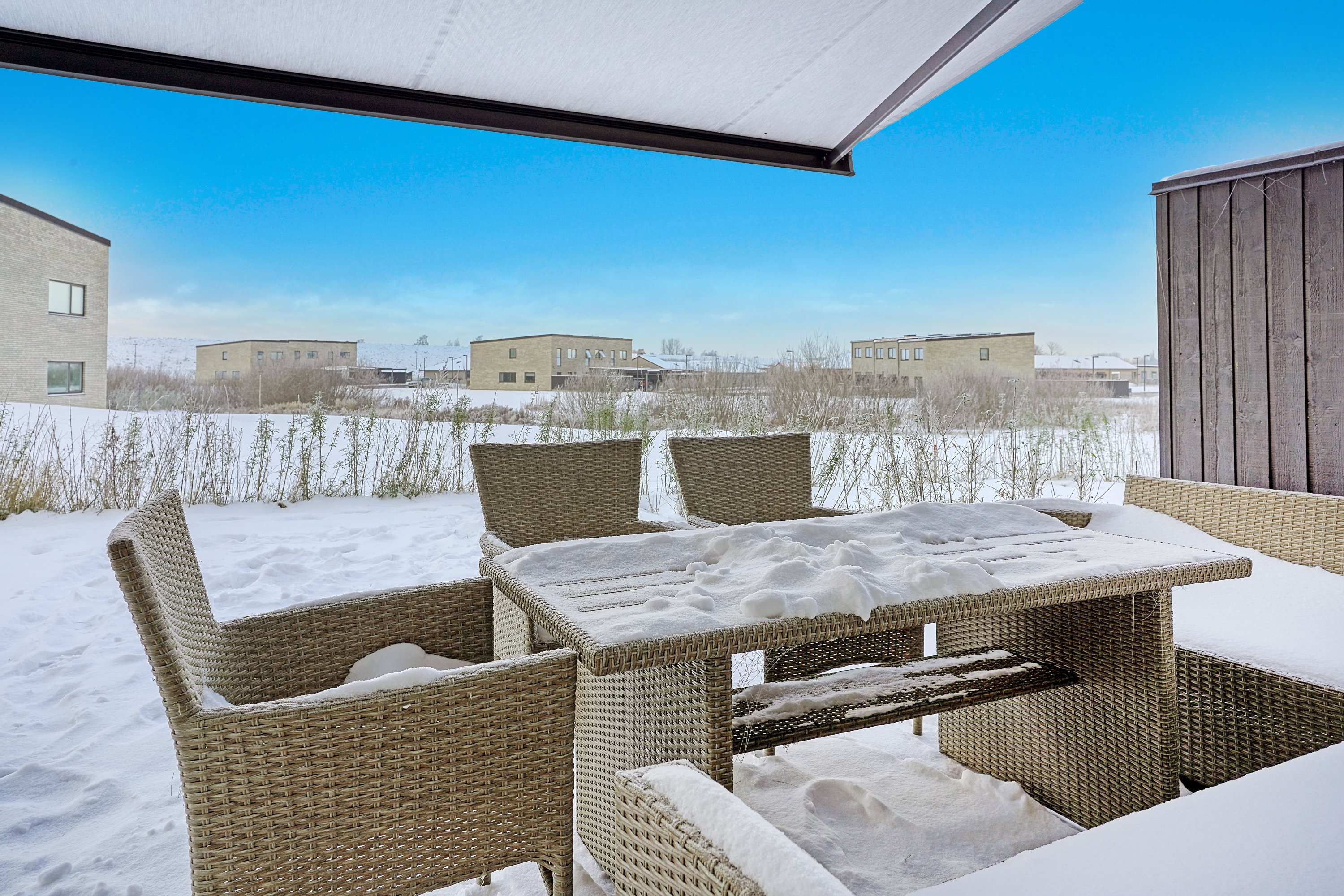 Fremhævet terrasse billede i fuldskærmstilstand. Billede af Amorbuen 29, 3400 Hillerød