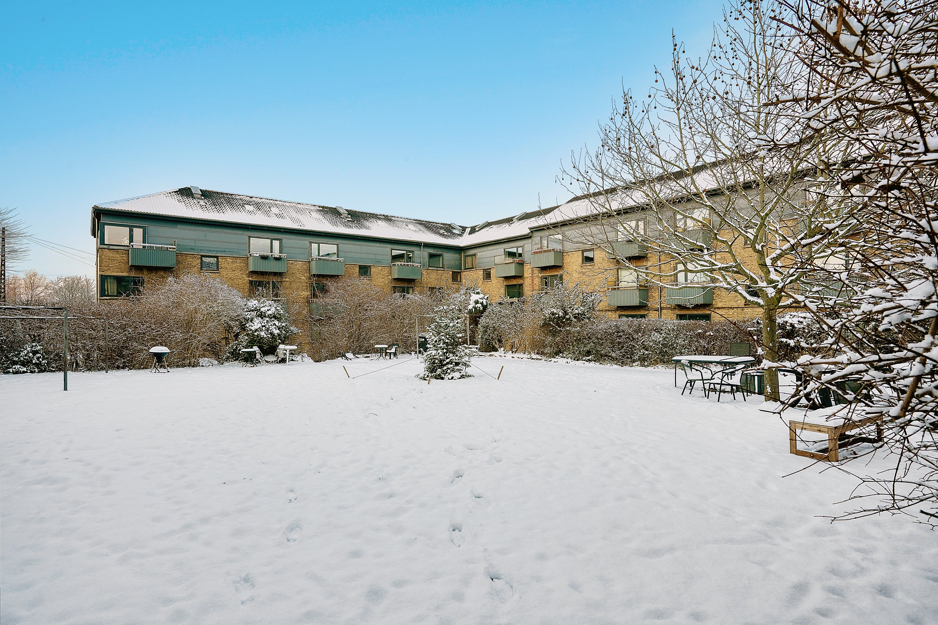 Fremhævet gårdmiljø billede i fuldskærmstilstand. Billede af Peter Bangs Vej 239, 2. th., 2500 Valby