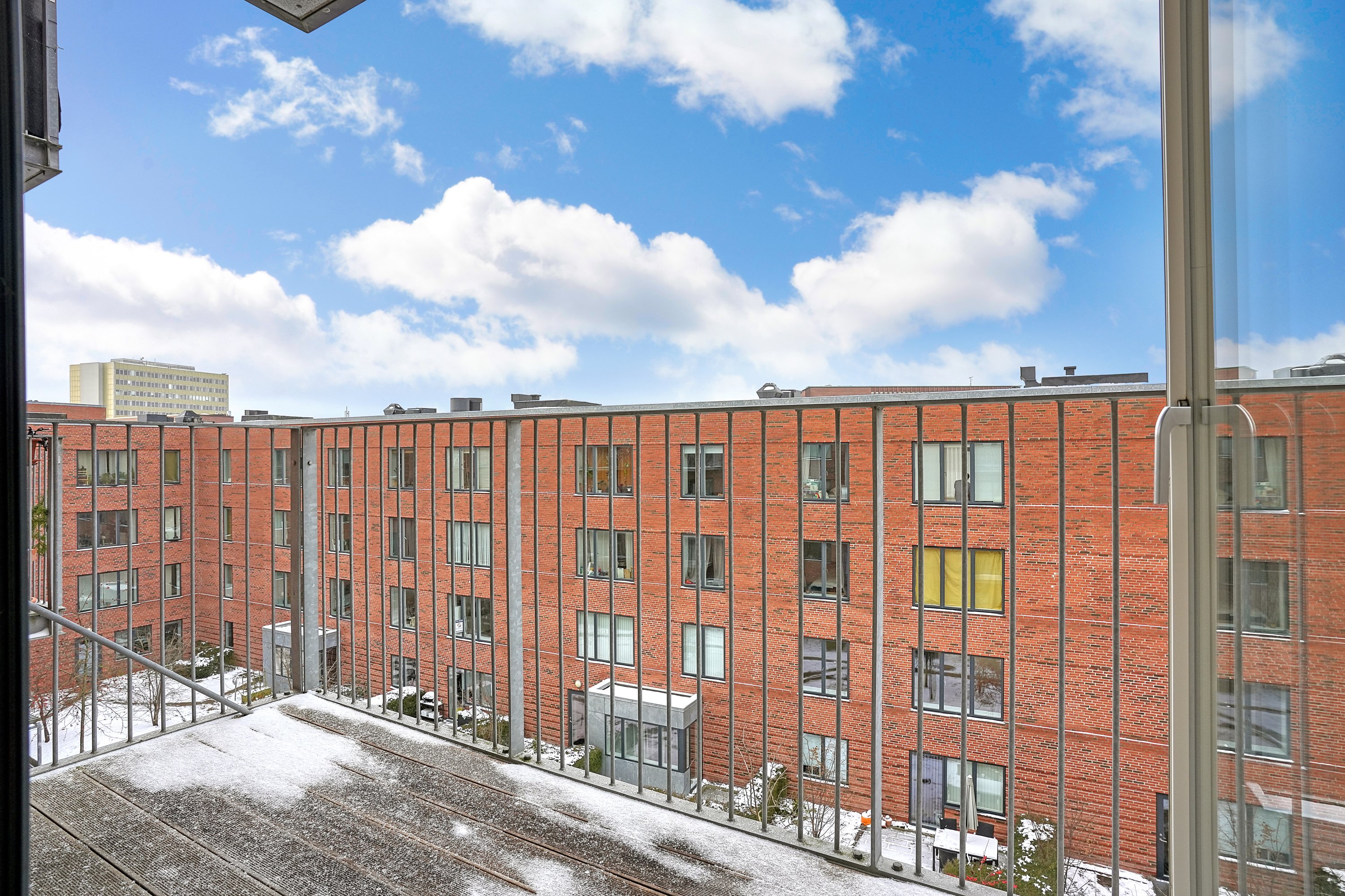 Fremhævet altan billede i fuldskærmstilstand. Billede af Valby Maskinfabriksvej 9, 3. th., 2500 Valby