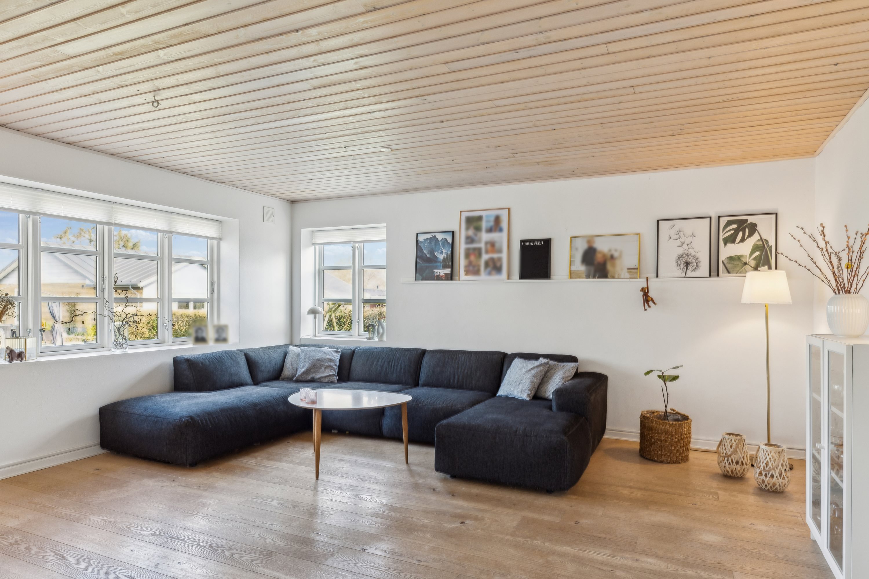 Fremhævet stue billede i fuldskærmstilstand. Billede af Syrenvej 8, Alnor, 6300 Gråsten