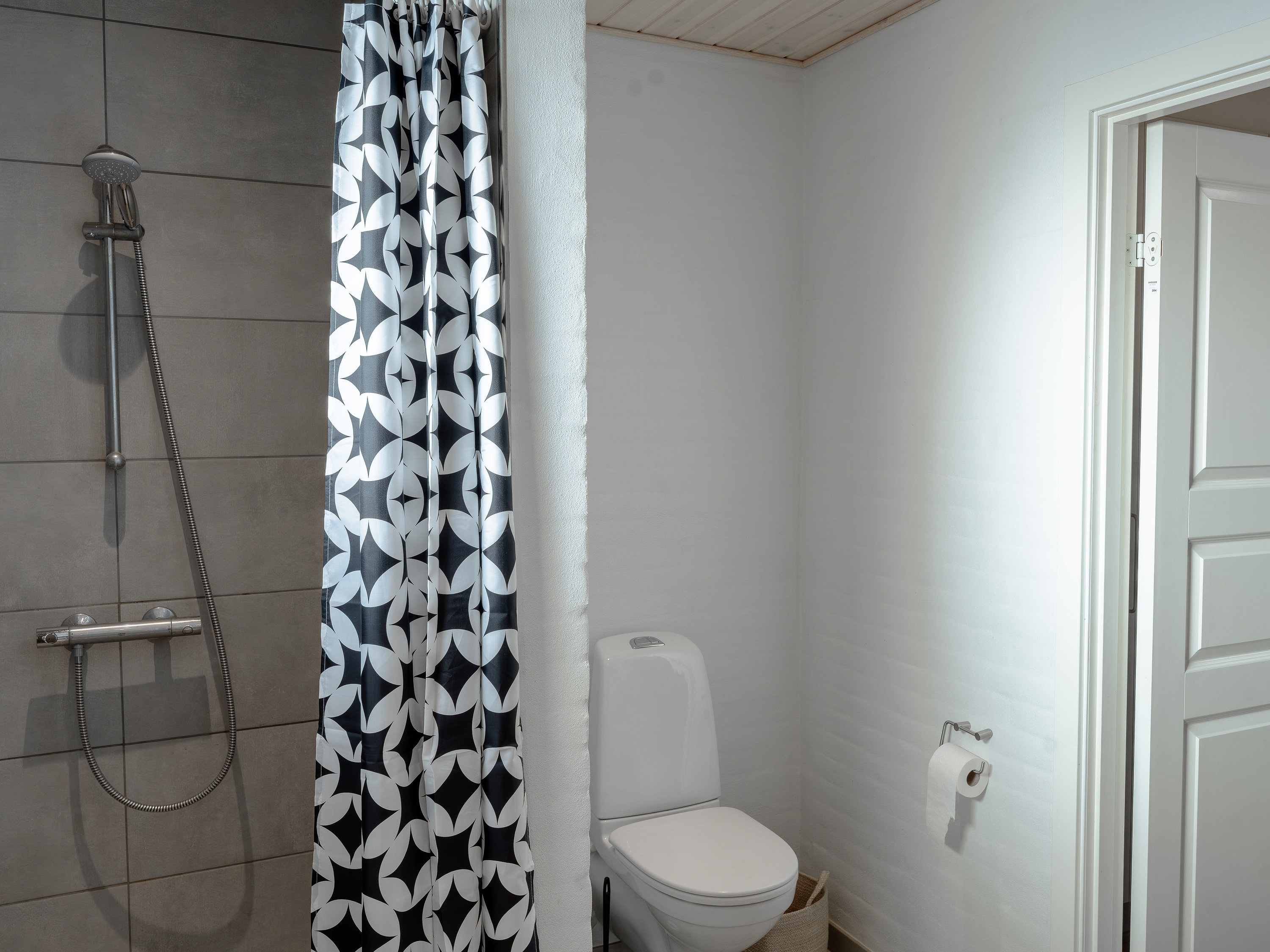 Fremhævet  billede i fuldskærmstilstand. Billede af Plutovej 23, Alslev, 6800 Varde