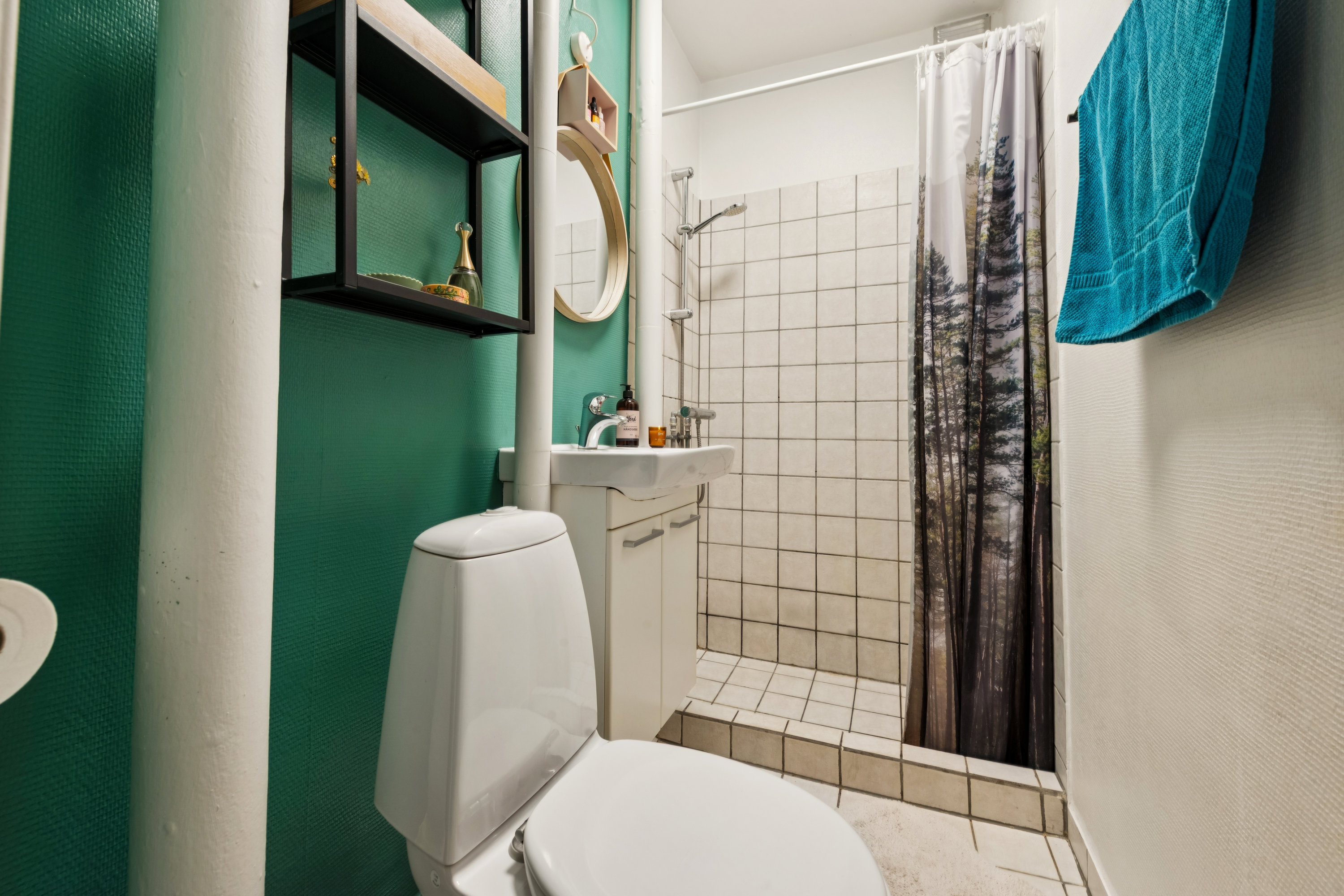 Fremhævet badeværelse billede i fuldskærmstilstand. Billede af Roskildevej 362, st.. th., 2630 Taastrup