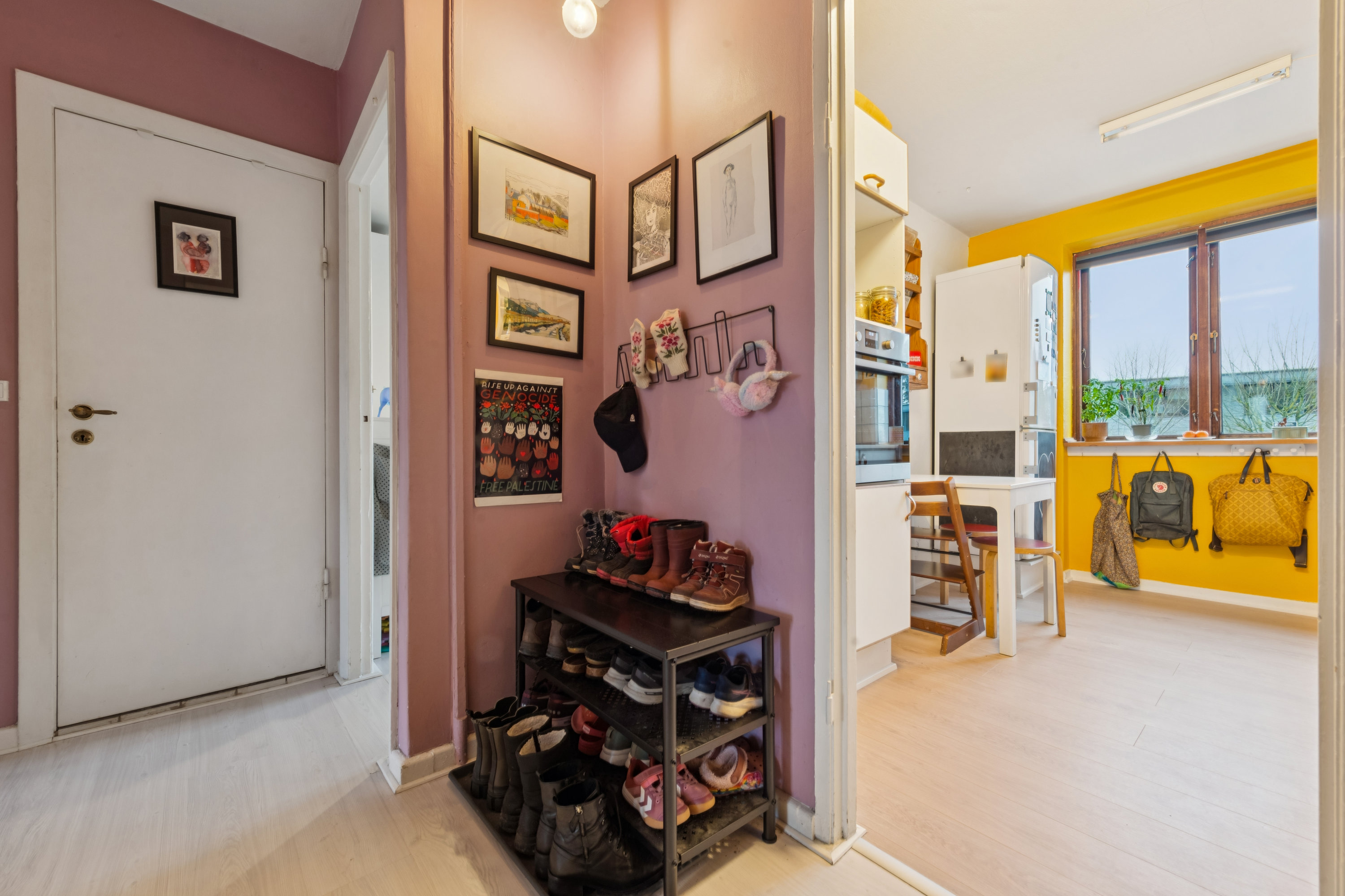 Fremhævet gang billede i fuldskærmstilstand. Billede af Roskildevej 362, st.. th., 2630 Taastrup