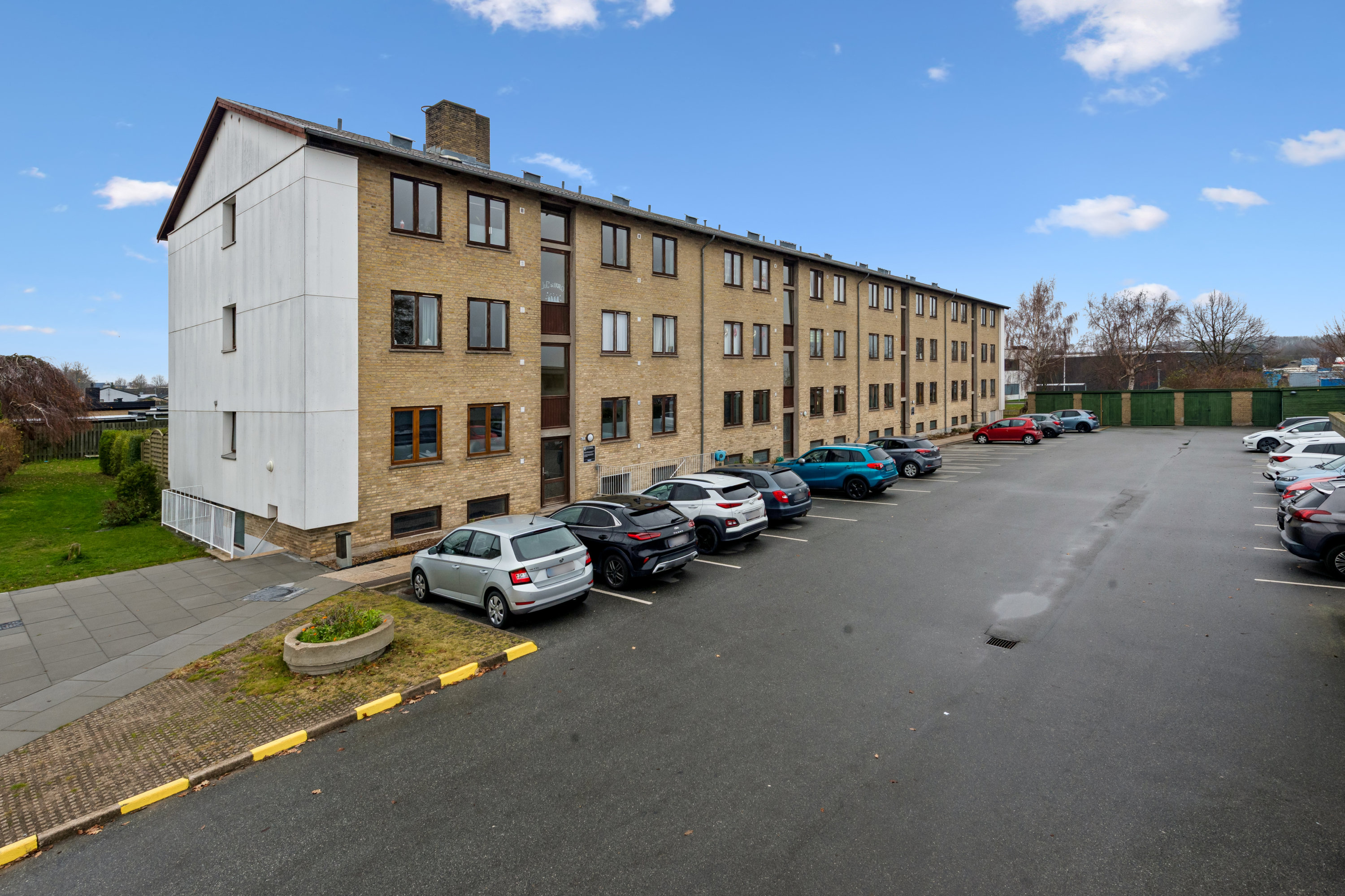 Fremhævet andet billede i fuldskærmstilstand. Billede af Roskildevej 362, st.. th., 2630 Taastrup