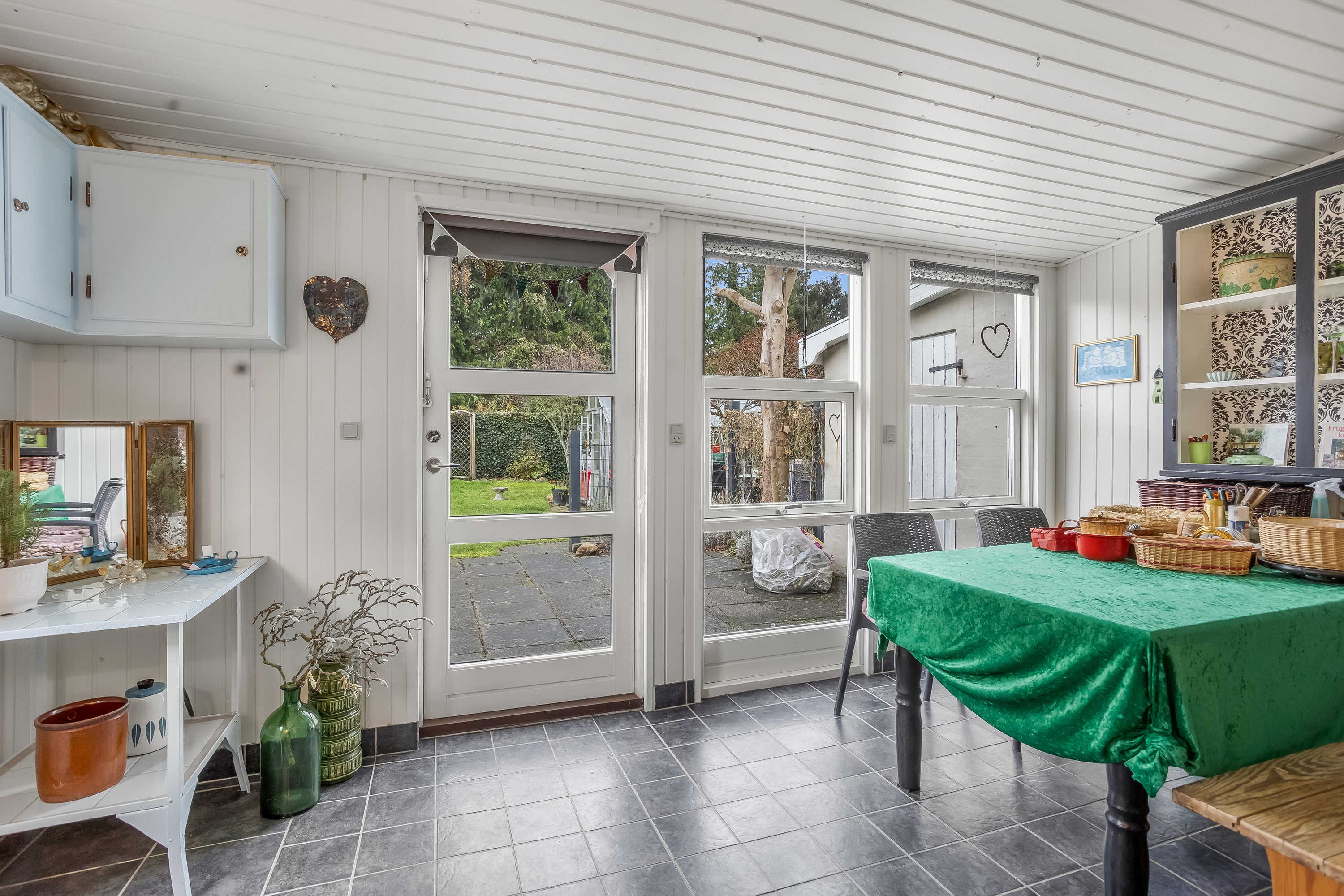 Fremhævet stue billede i fuldskærmstilstand. Billede af Løjtoftevej 89, 4900 Nakskov