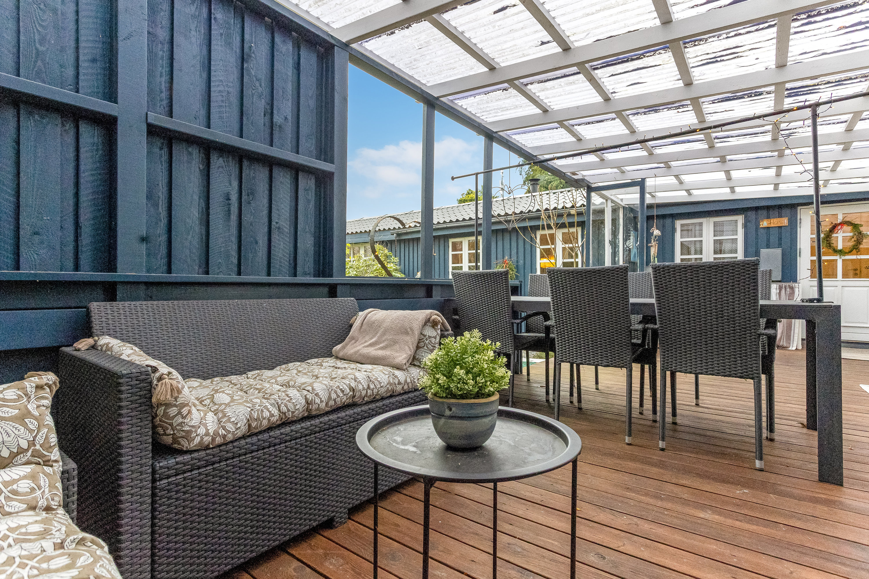 Fremhævet overdækket terrasse billede i fuldskærmstilstand. Billede af Fortunavej 36, Næsby, 4900 Nakskov