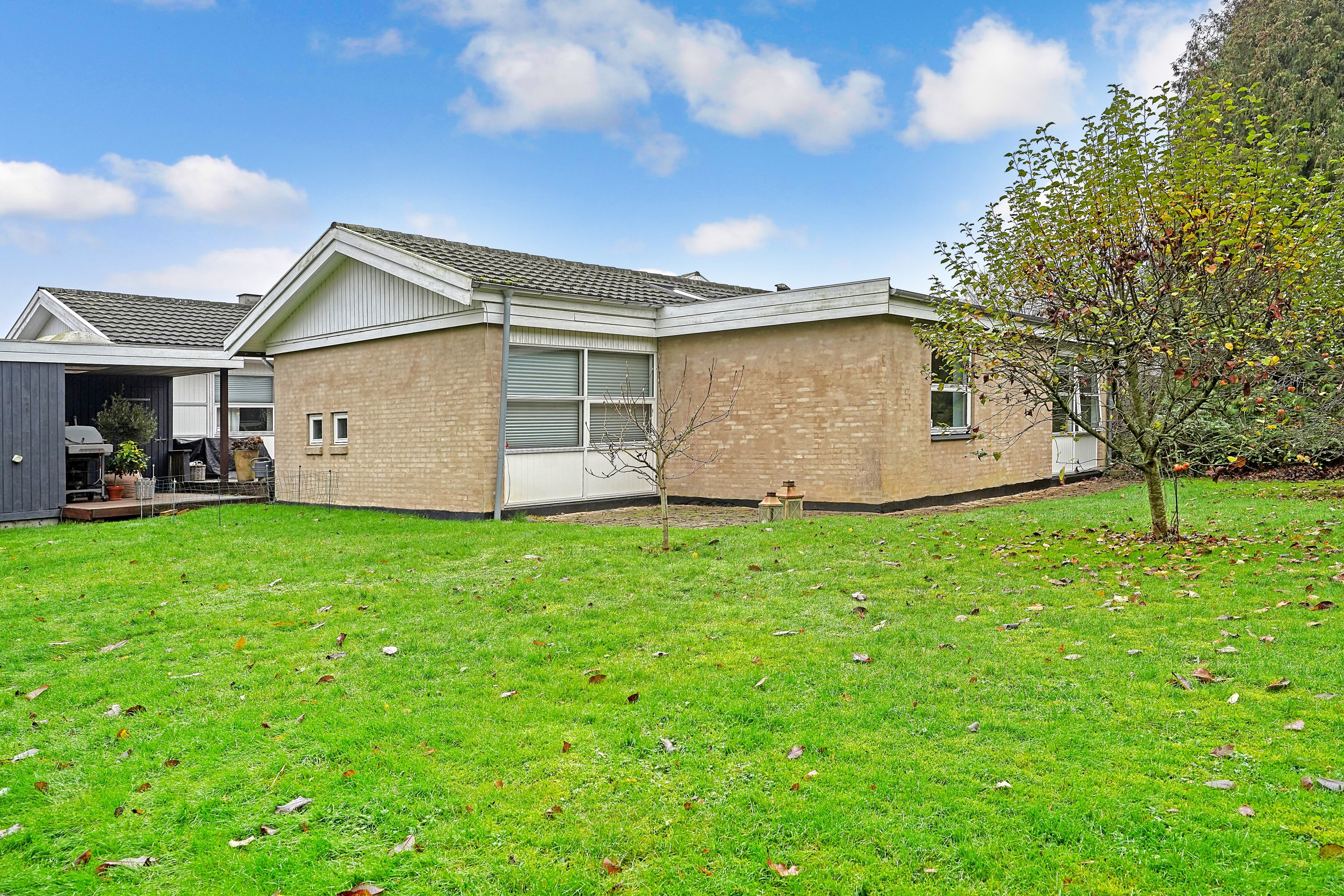 Fremhævet ejendommen billede i fuldskærmstilstand. Billede af Rønnebærvej 27, 3400 Hillerød