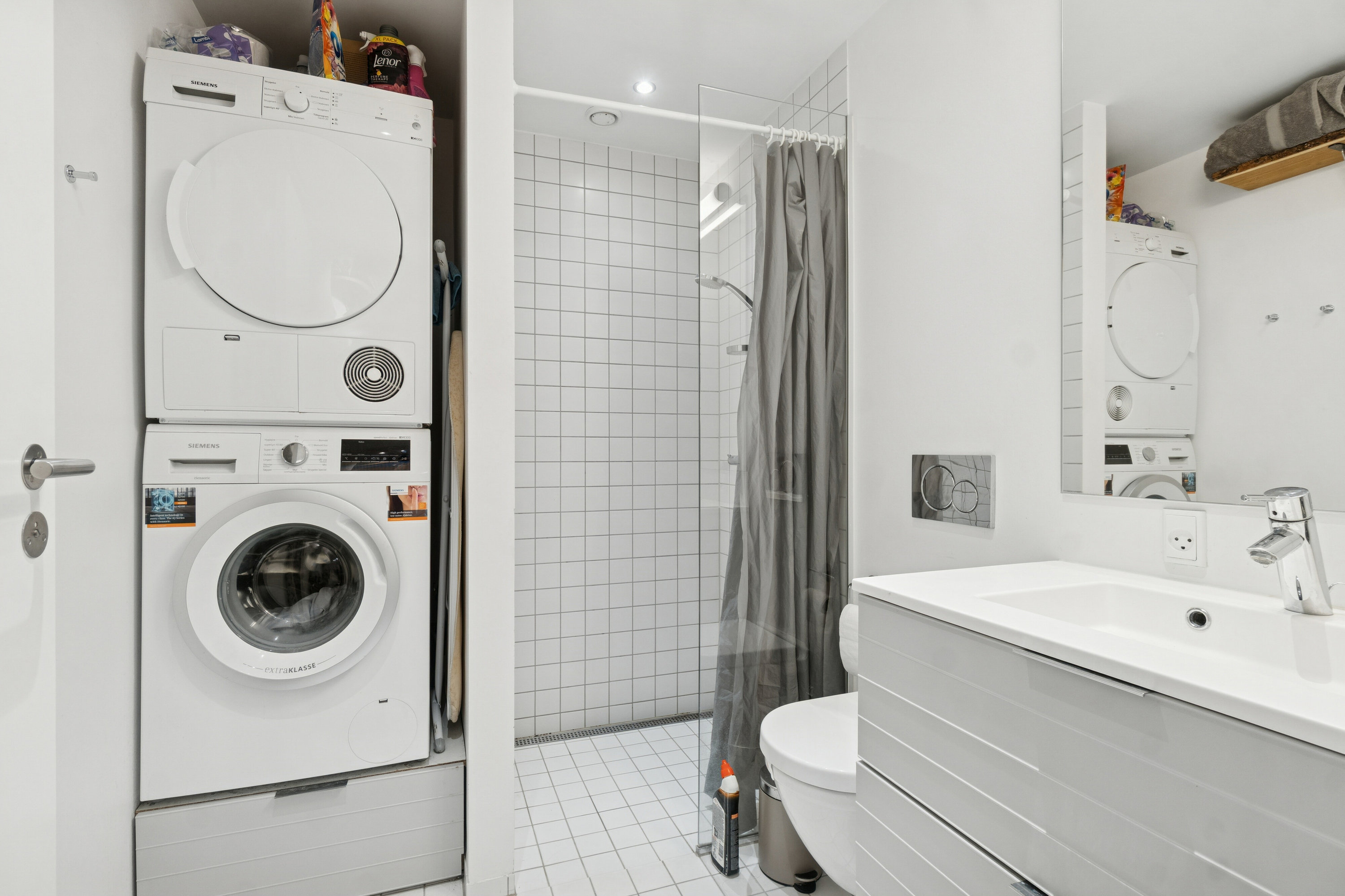 Fremhævet badeværelse billede i fuldskærmstilstand. Billede af Frederiks Plads 8, 4. 3., 8000 Aarhus C