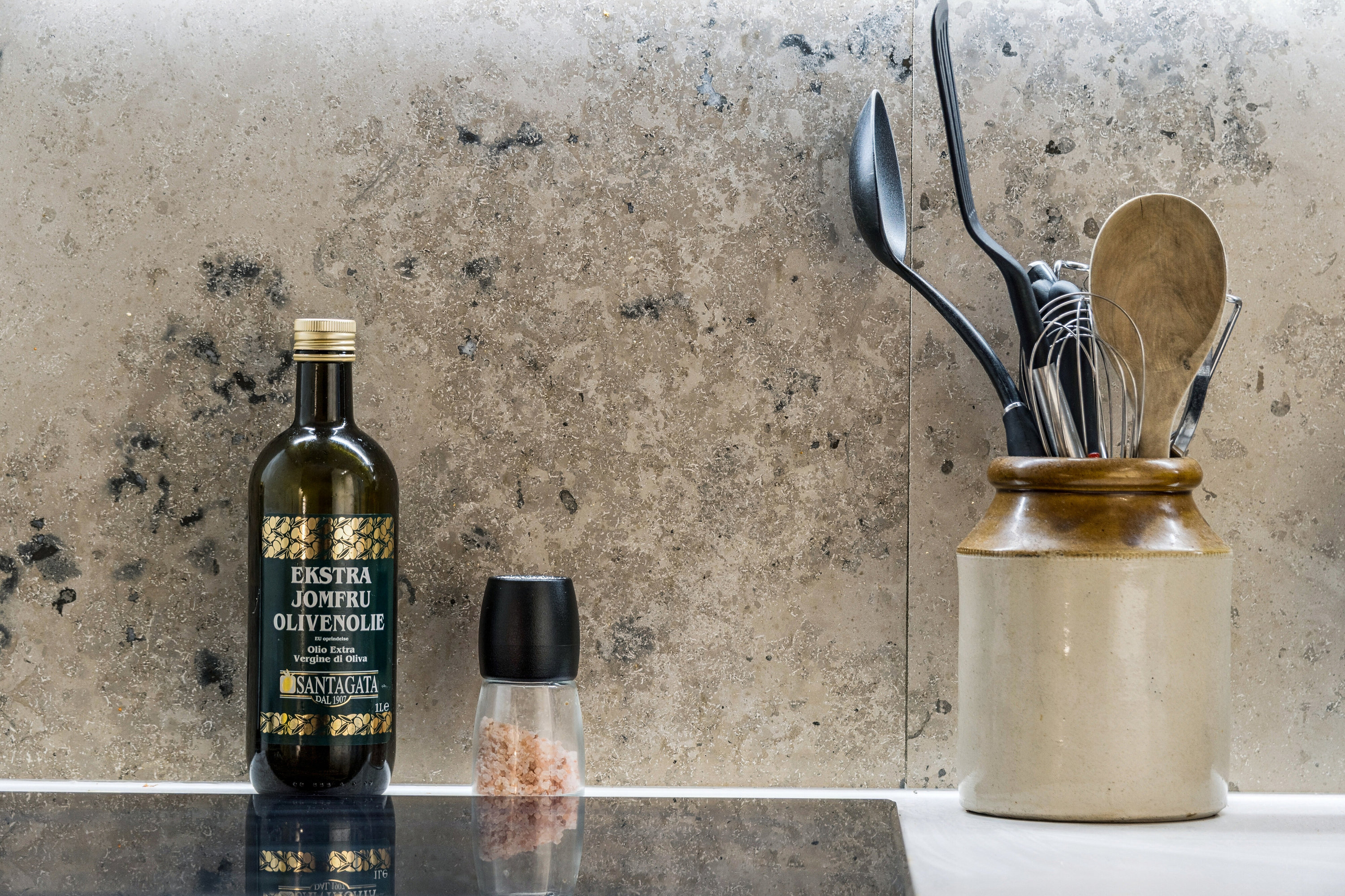 Fremhævet indendørs billede i fuldskærmstilstand. Billede af Frederiks Plads 8, 4. 3., 8000 Aarhus C