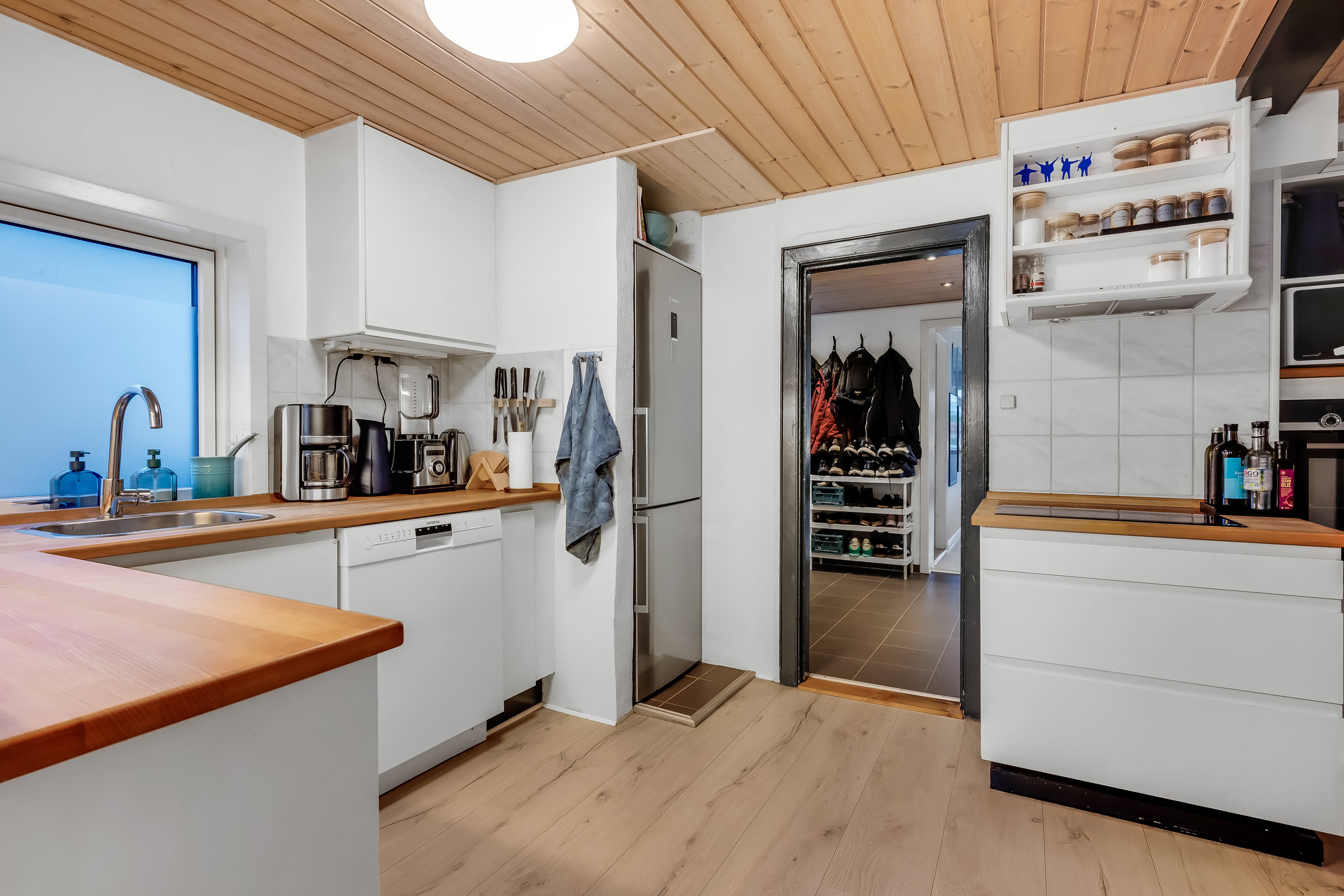 Fremhævet køkken billede i fuldskærmstilstand. Billede af Ørnevej 4, 6950 Ringkøbing