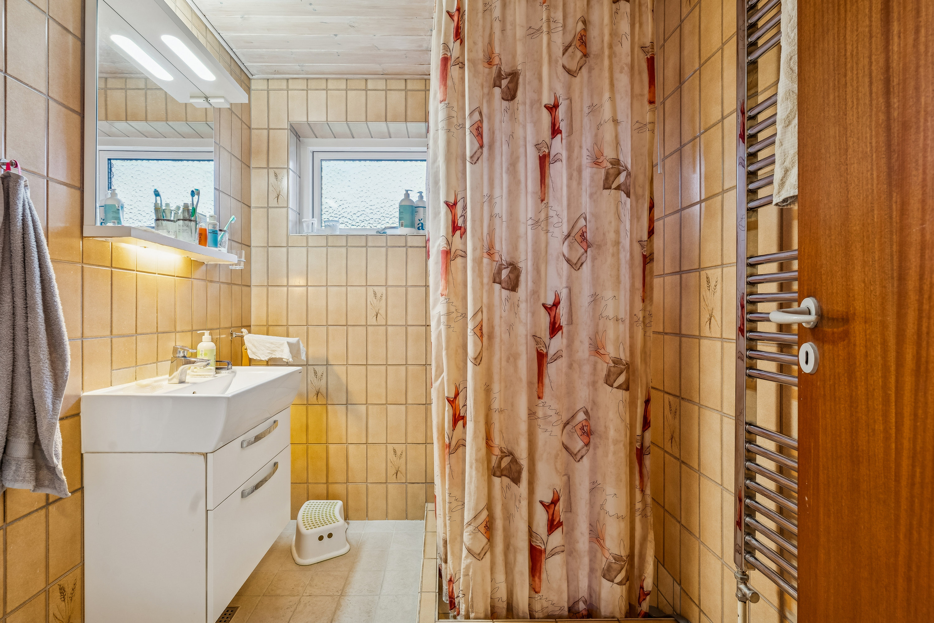 Fremhævet badeværelse billede i fuldskærmstilstand. Billede af Præstegårdsvej 14, 8722 Hedensted