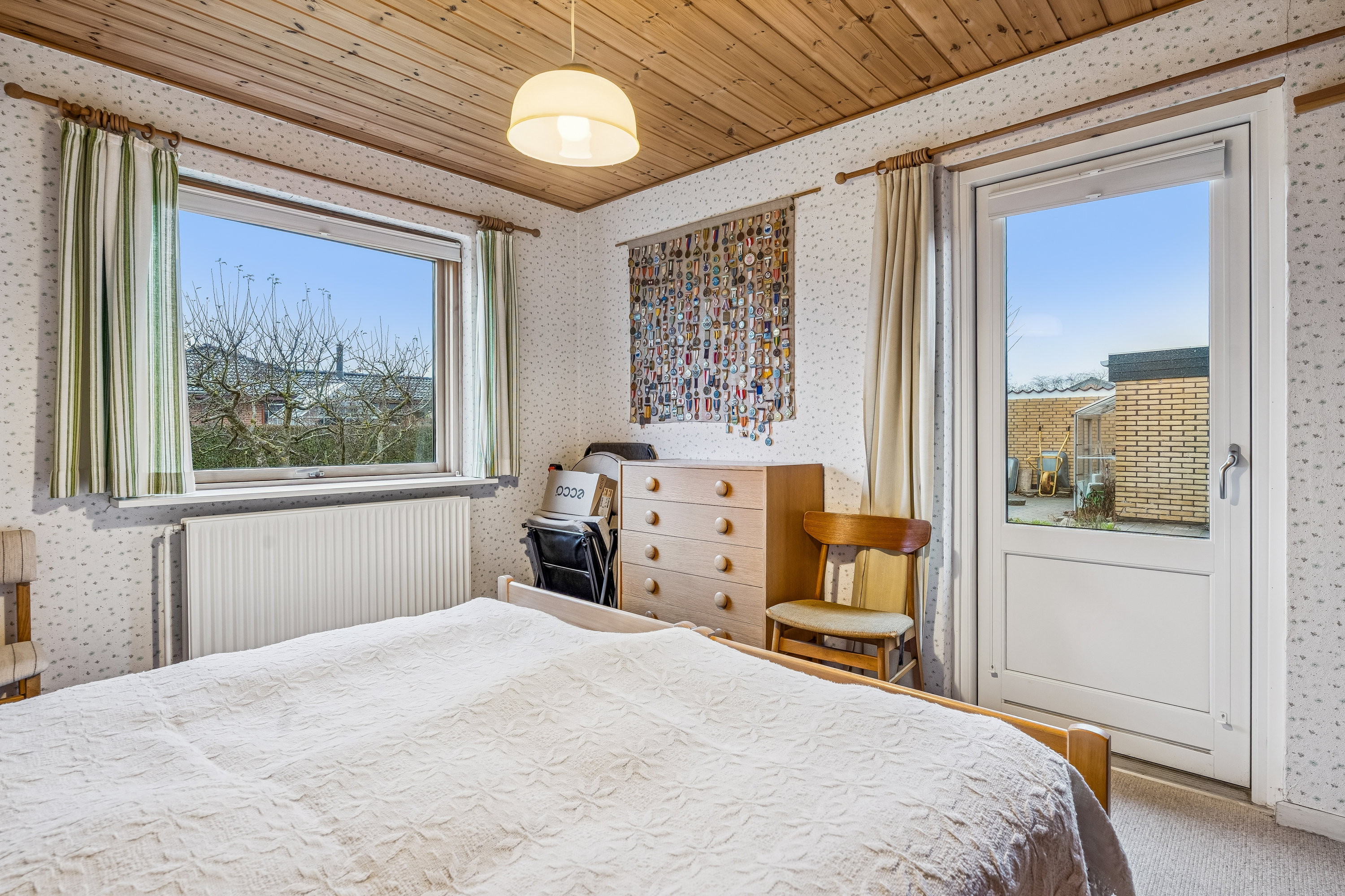 Fremhævet soveværelse billede i fuldskærmstilstand. Billede af Præstegårdsvej 14, 8722 Hedensted