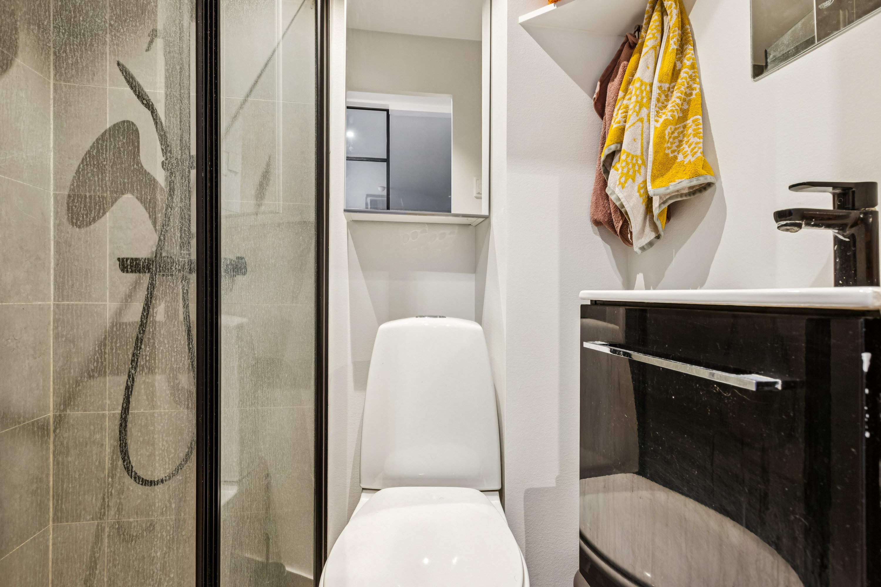 Fremhævet badeværelse billede i fuldskærmstilstand. Billede af Bremensgade 7, 2. th., 2300 København S