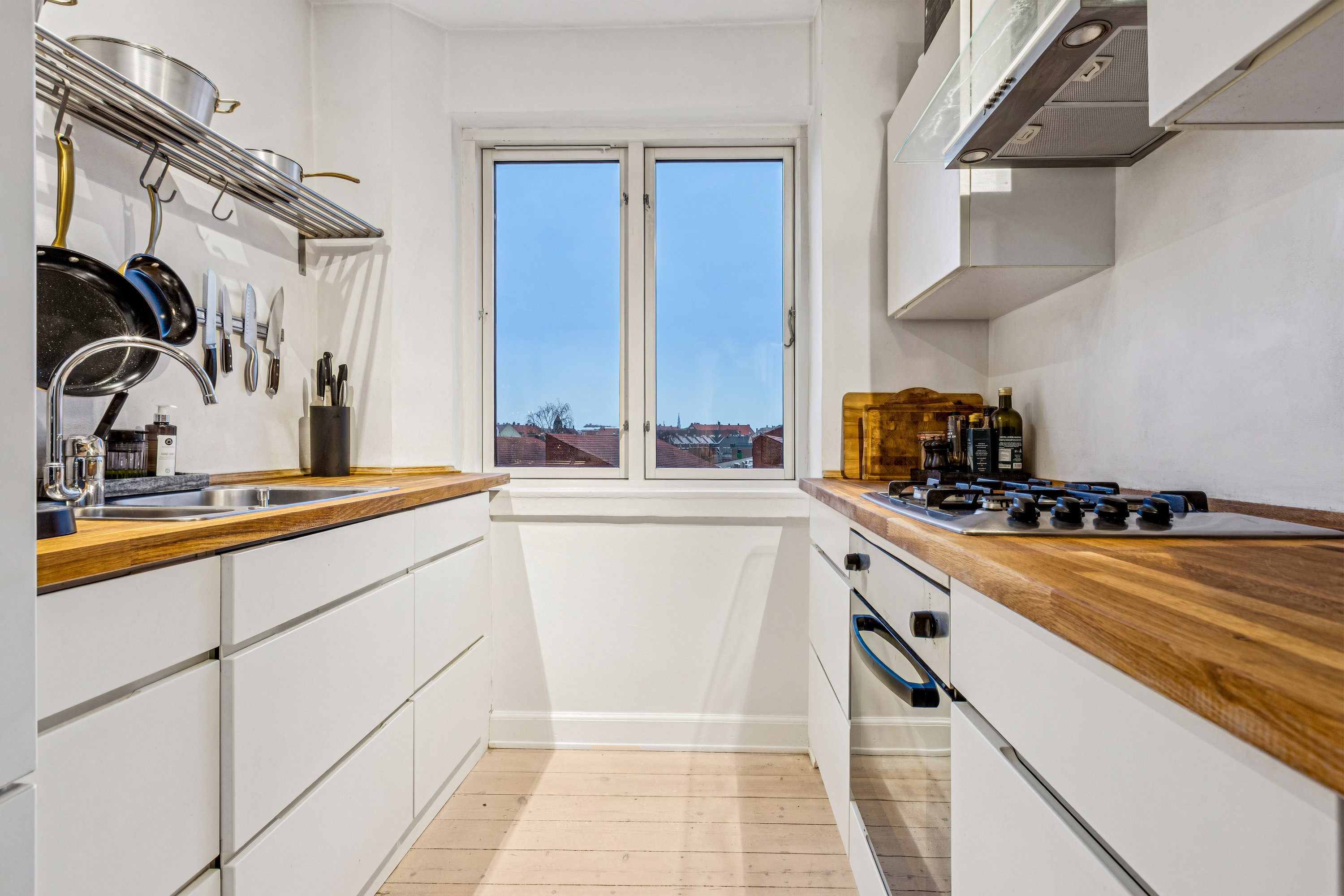 Fremhævet køkken billede i fuldskærmstilstand. Billede af Frankrigsgade 31, 3. th., 2300 København S