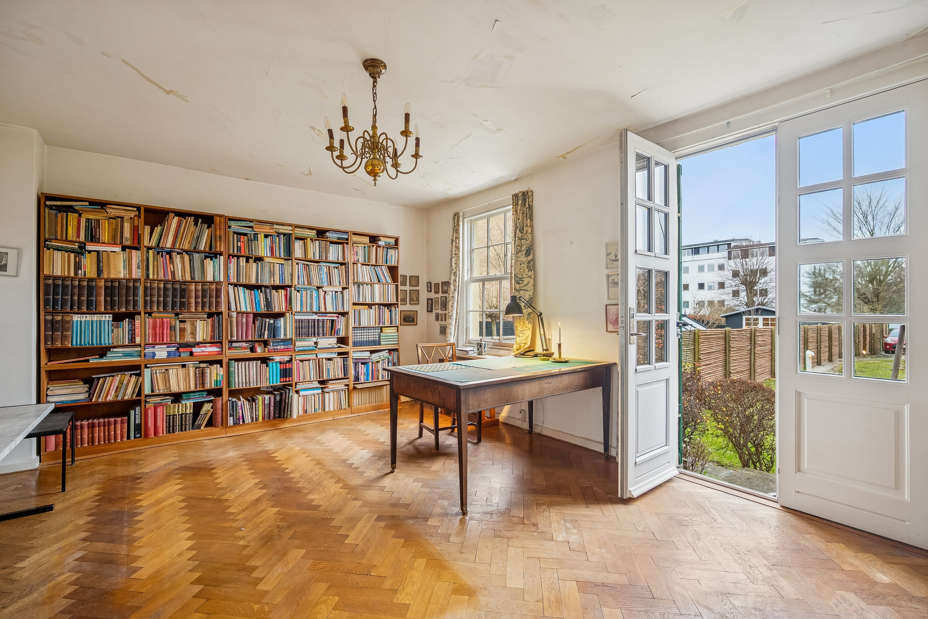 Fremhævet stue billede i fuldskærmstilstand. Billede af Phistersvej 2D, 2900 Hellerup