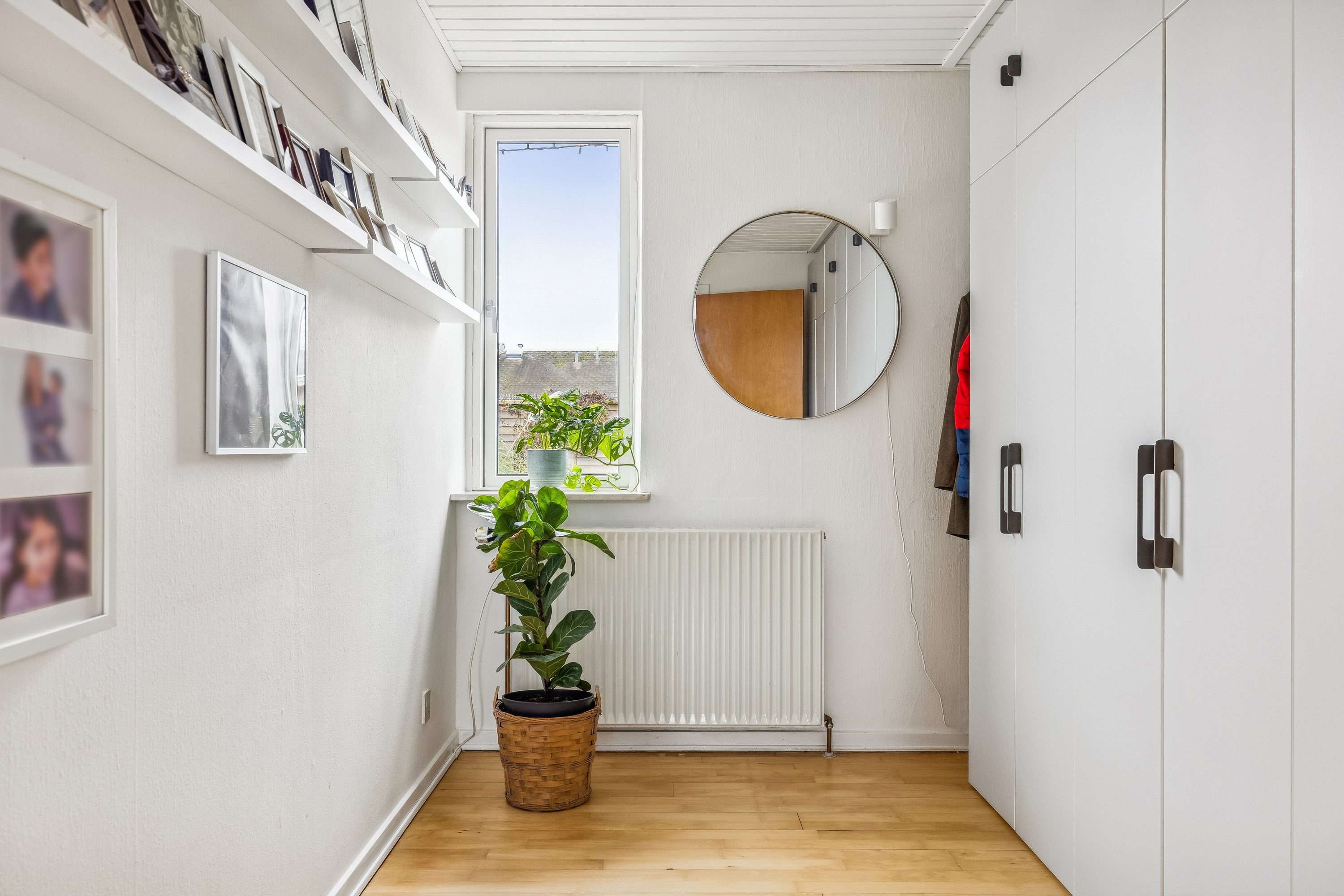 Fremhævet gang billede i fuldskærmstilstand. Billede af Hjejlebakken 96, Snestrup, 5210 Odense NV