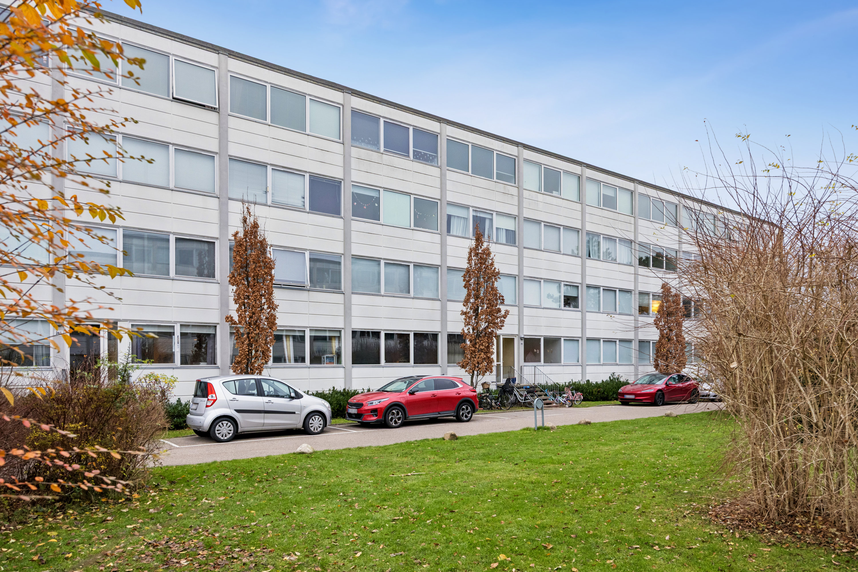 Fremhævet andet billede i fuldskærmstilstand. Billede af Jægersborg Alle 245, st.. th., 2820 Gentofte