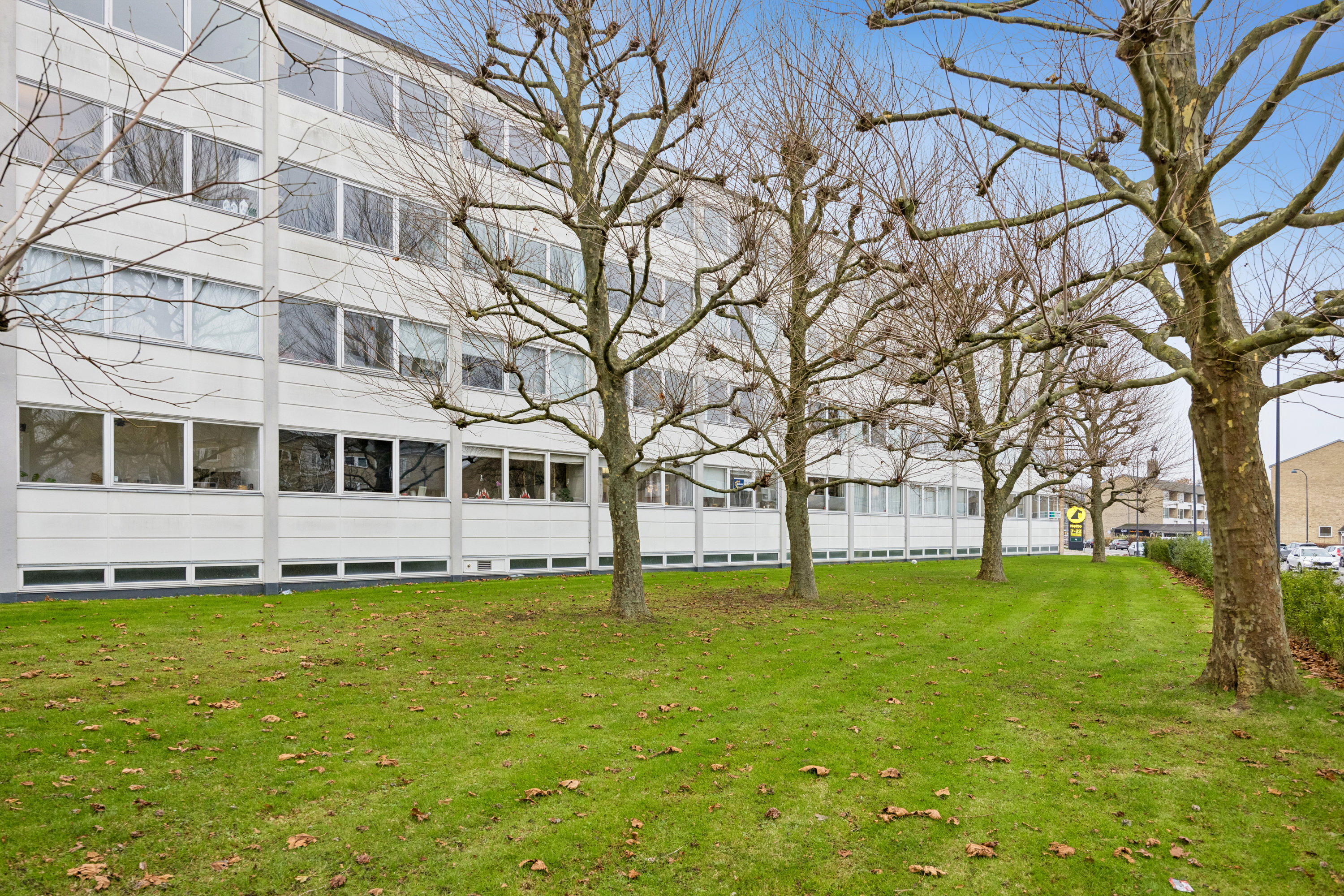 Fremhævet andet billede i fuldskærmstilstand. Billede af Jægersborg Alle 245, st.. th., 2820 Gentofte