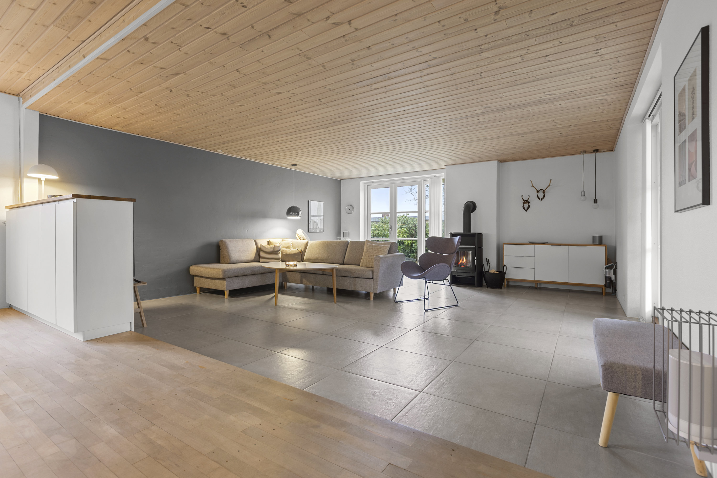 Fremhævet stue billede i fuldskærmstilstand. Billede af Tjørnevænget 63, Sydbyen, 4220 Korsør