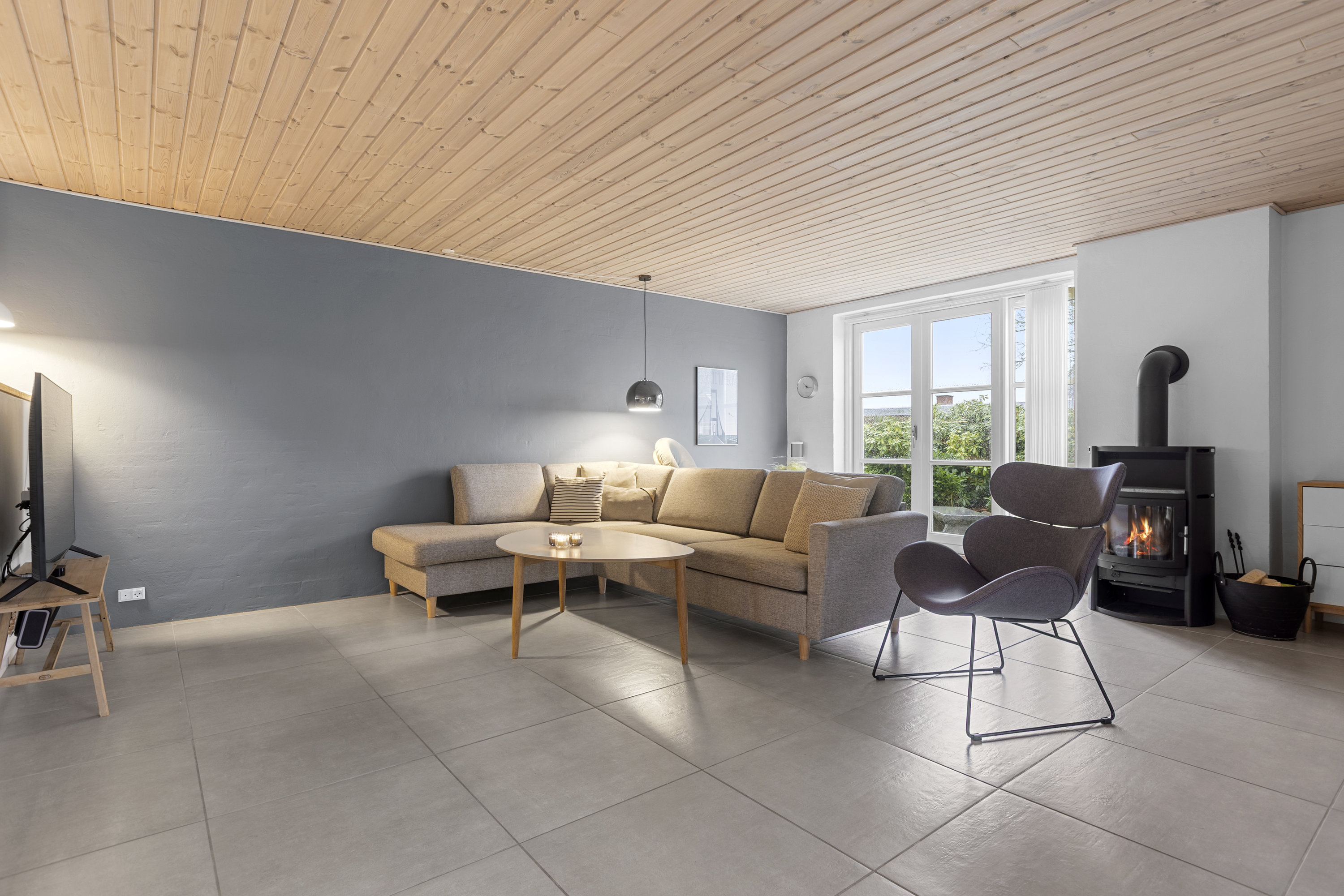 Fremhævet stue billede i fuldskærmstilstand. Billede af Tjørnevænget 63, Sydbyen, 4220 Korsør