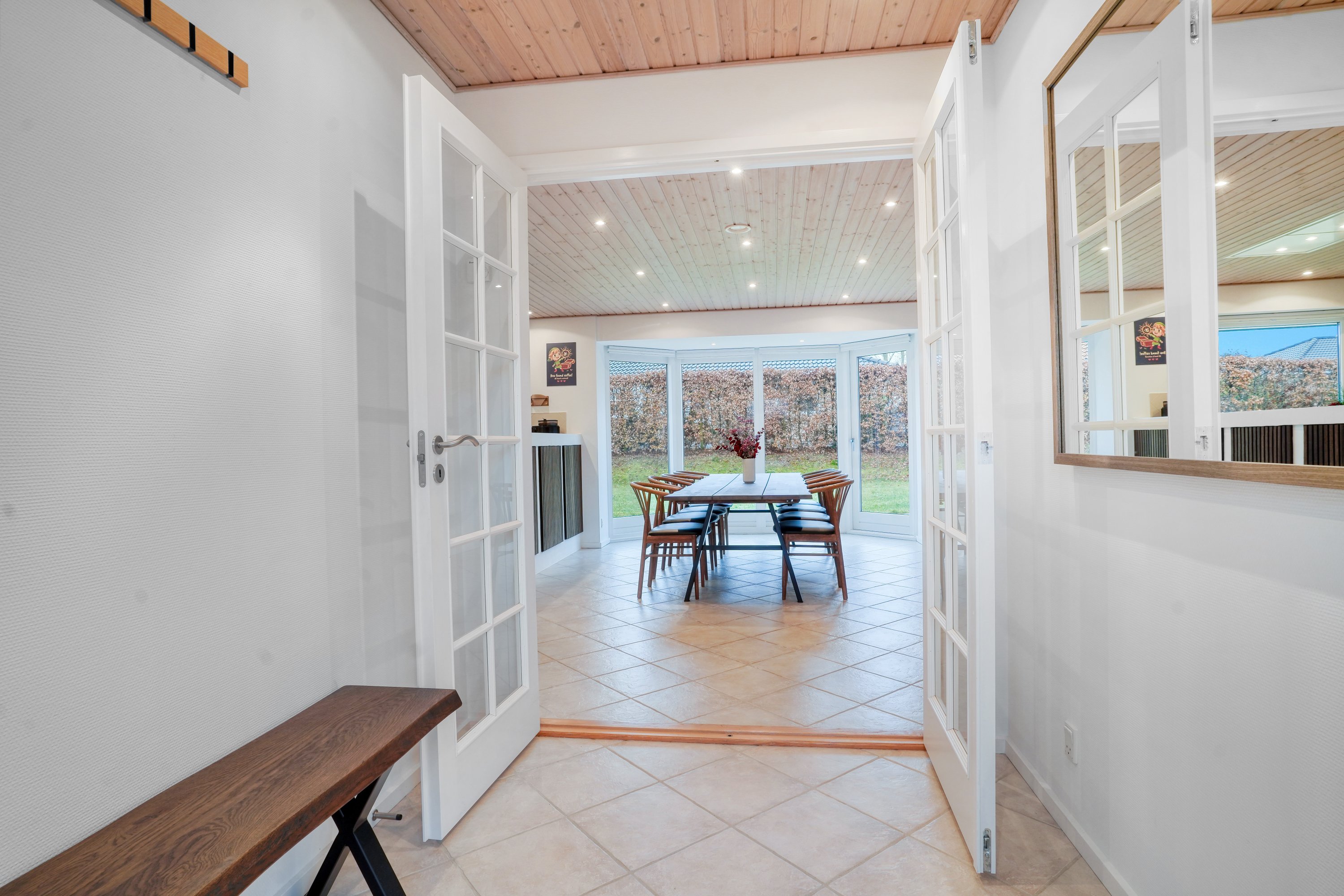 Miniaturebillede 1: entré. Billede af Solvej 52, 3330 Gørløse