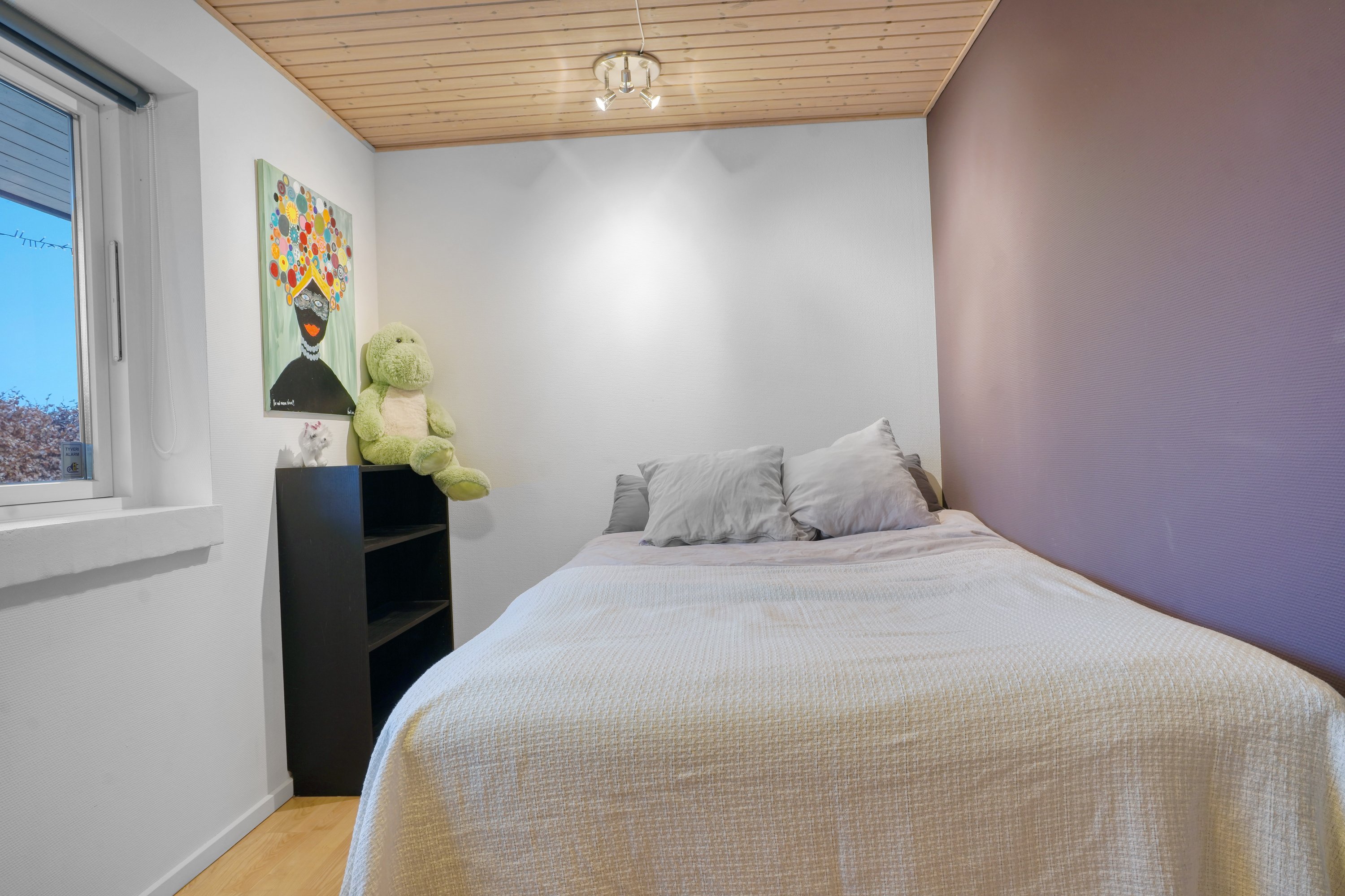 Fremhævet soveværelse billede i fuldskærmstilstand. Billede af Solvej 52, 3330 Gørløse