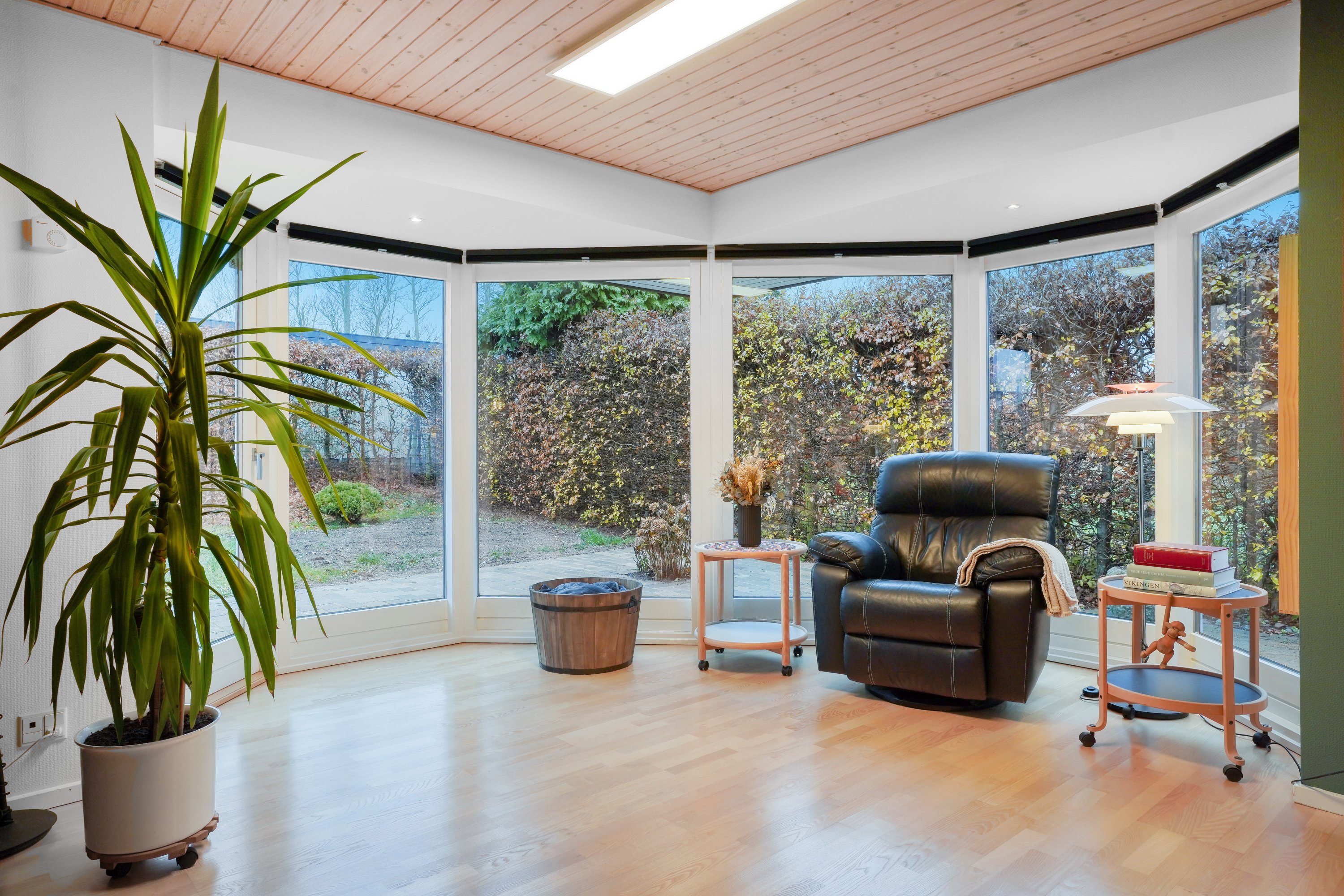 Fremhævet stue billede i fuldskærmstilstand. Billede af Solvej 52, 3330 Gørløse