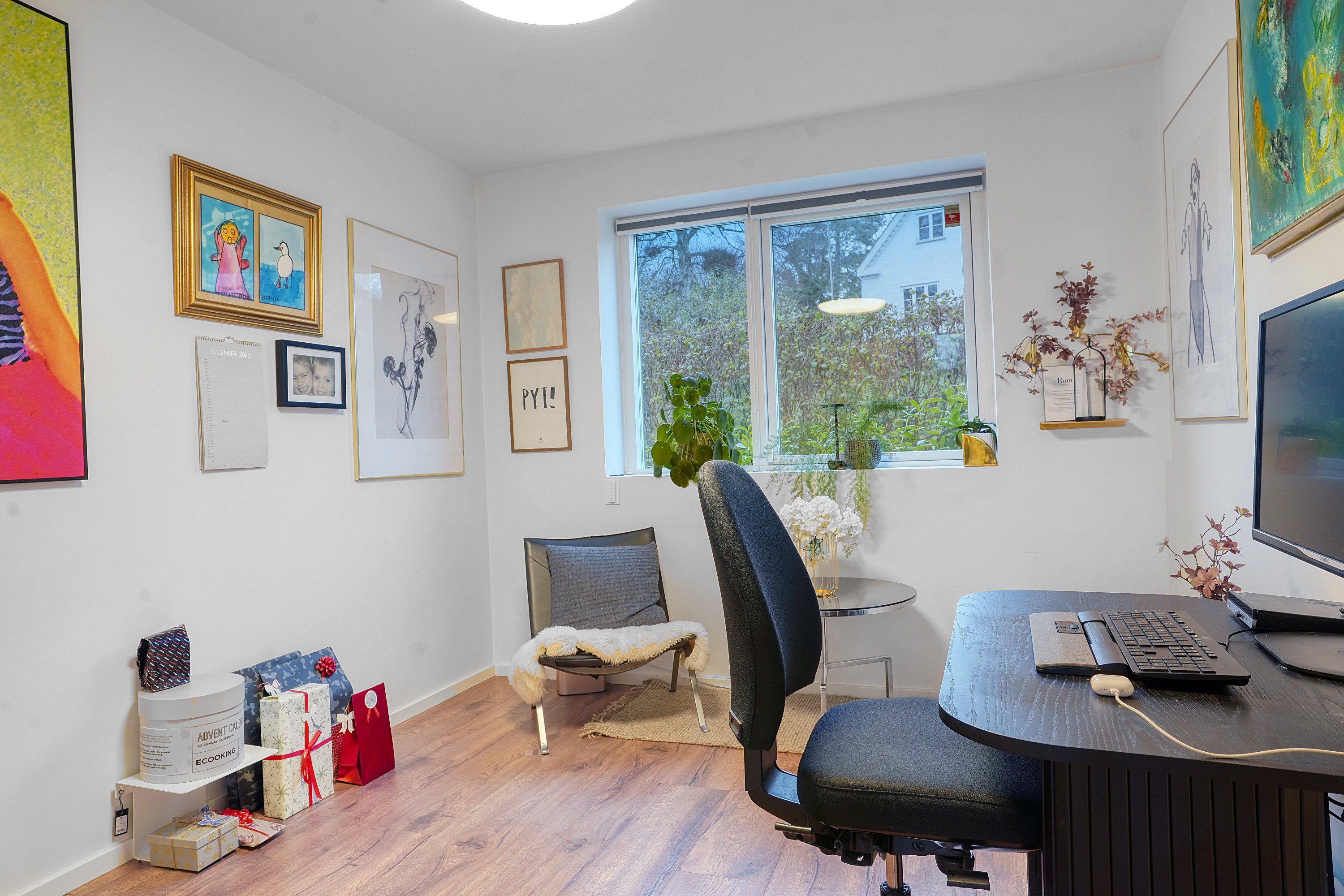 Fremhævet værelse billede i fuldskærmstilstand. Billede af Ellevej 6, 3400 Hillerød