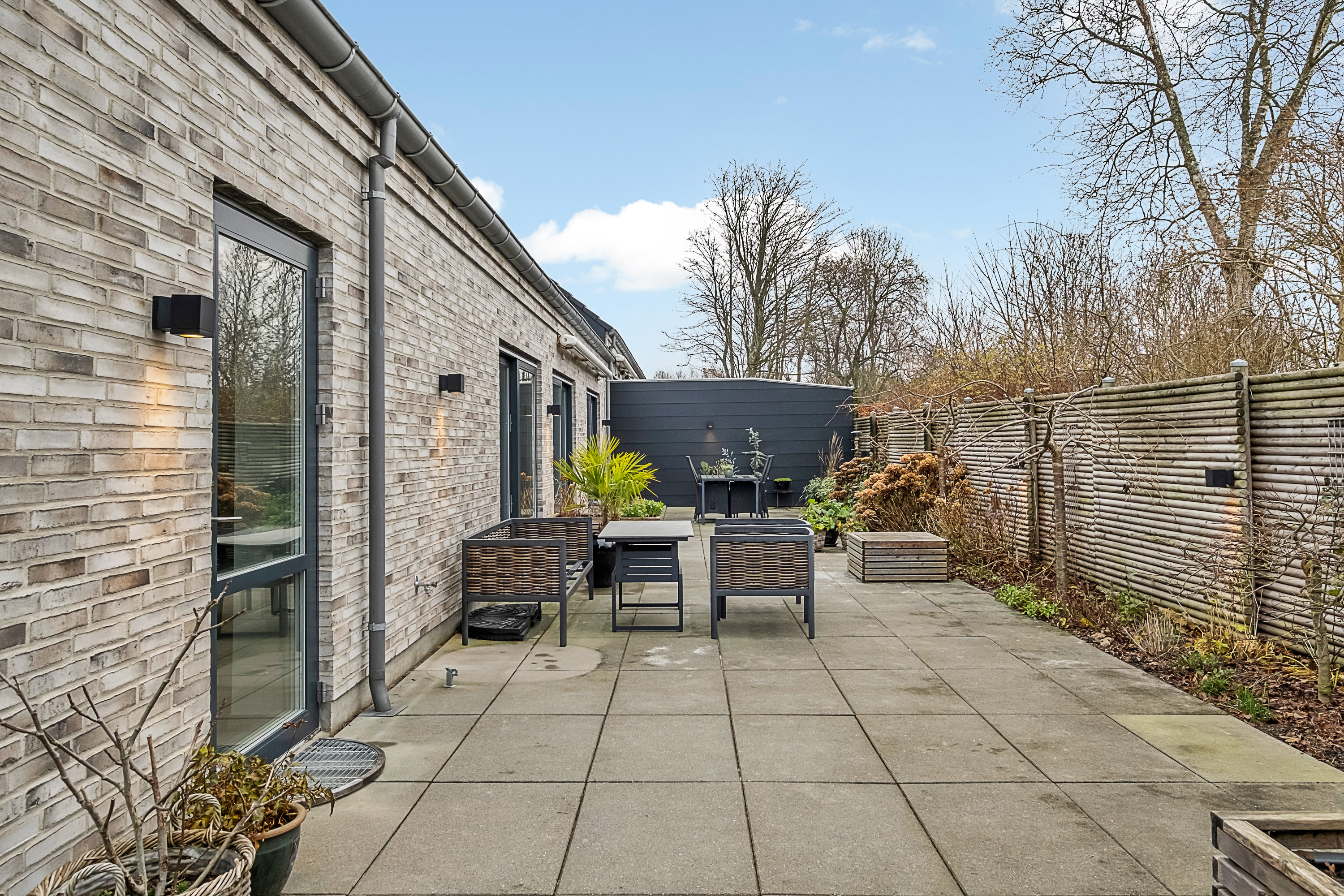 Fremhævet terrasse billede i fuldskærmstilstand. Billede af Elsted Kirkevej 14A, 8520 Lystrup