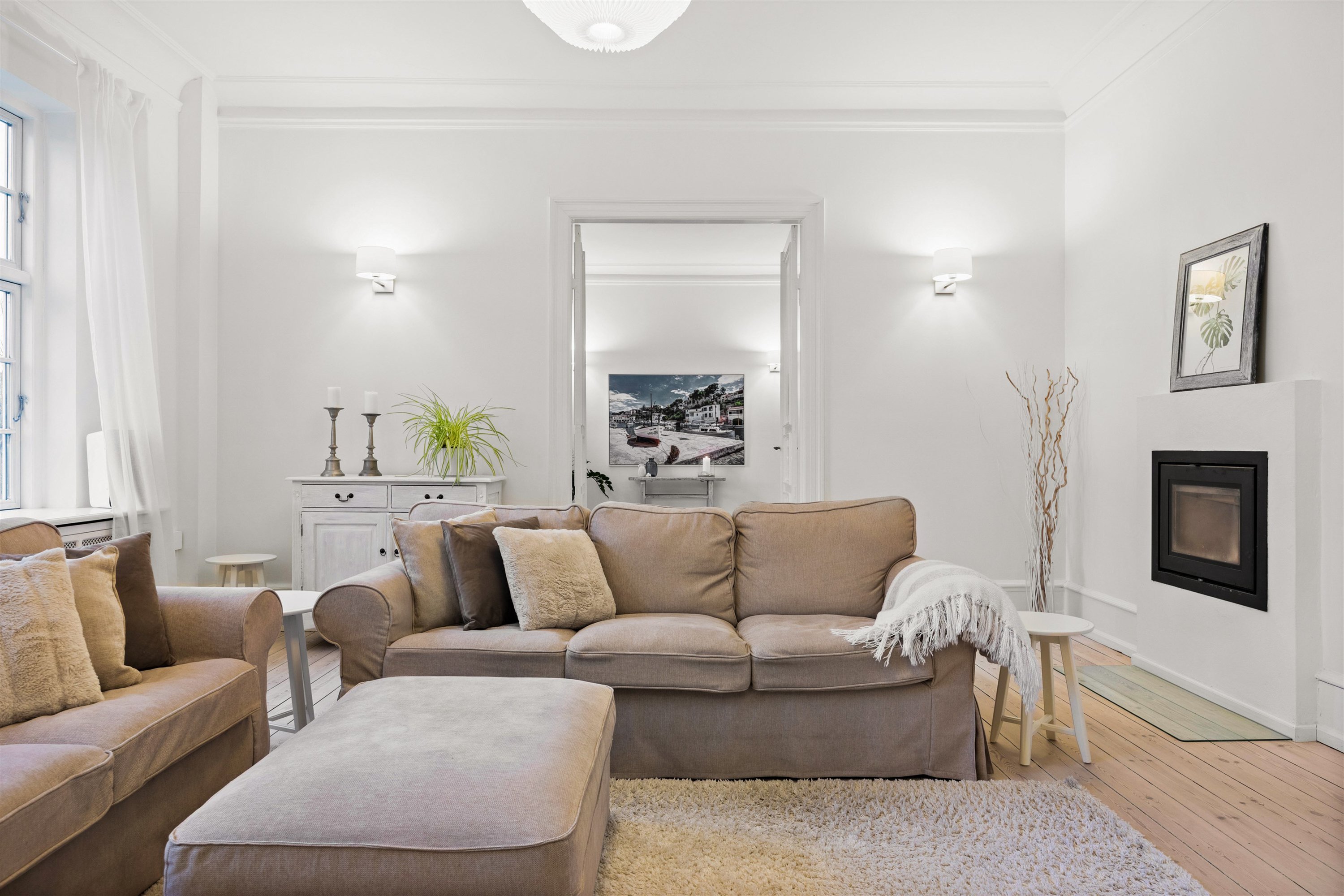 Fremhævet stue billede i fuldskærmstilstand. Billede af Højvænget 5, 3000 Helsingør