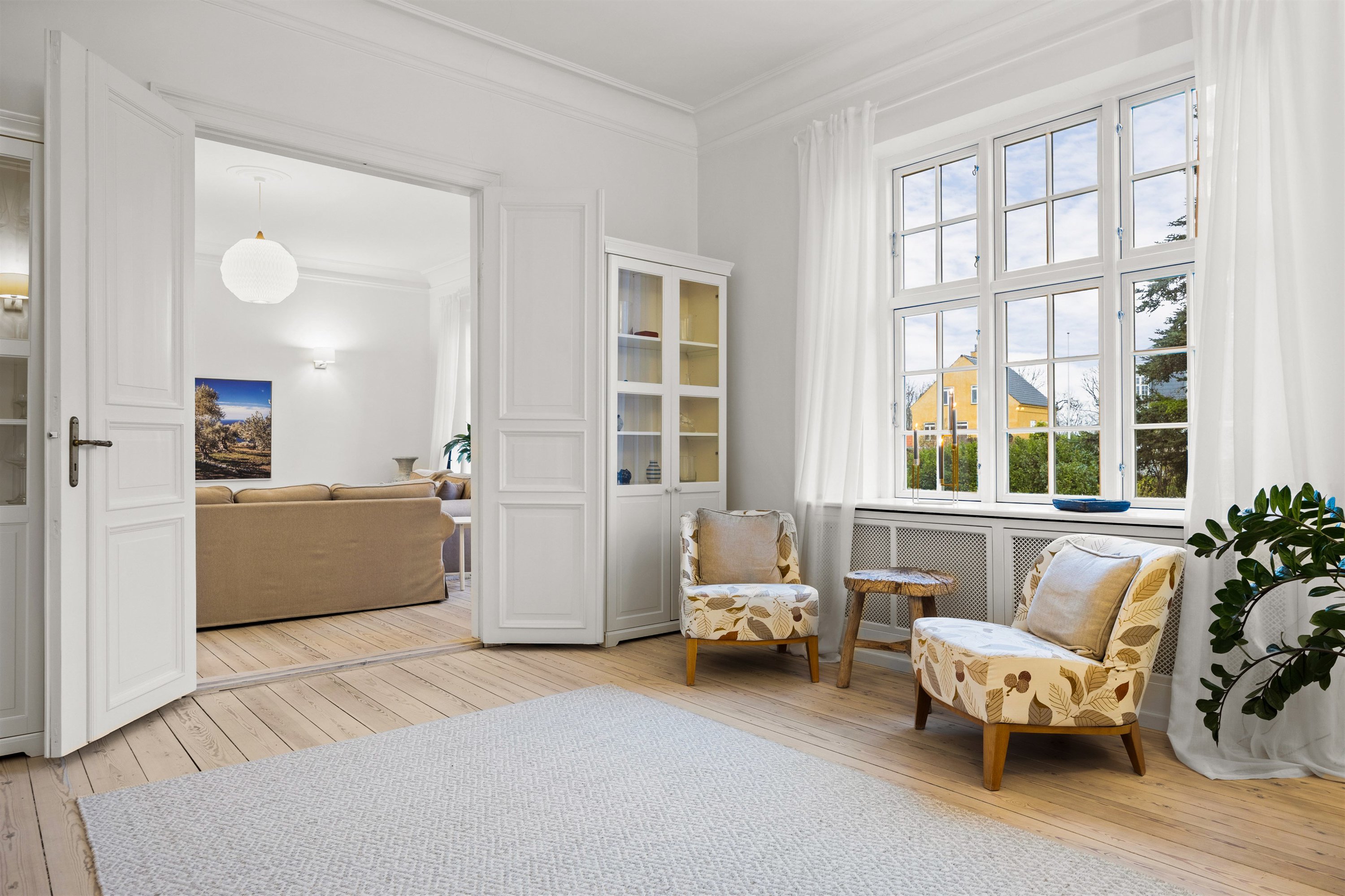 Fremhævet stue billede i fuldskærmstilstand. Billede af Højvænget 5, 3000 Helsingør