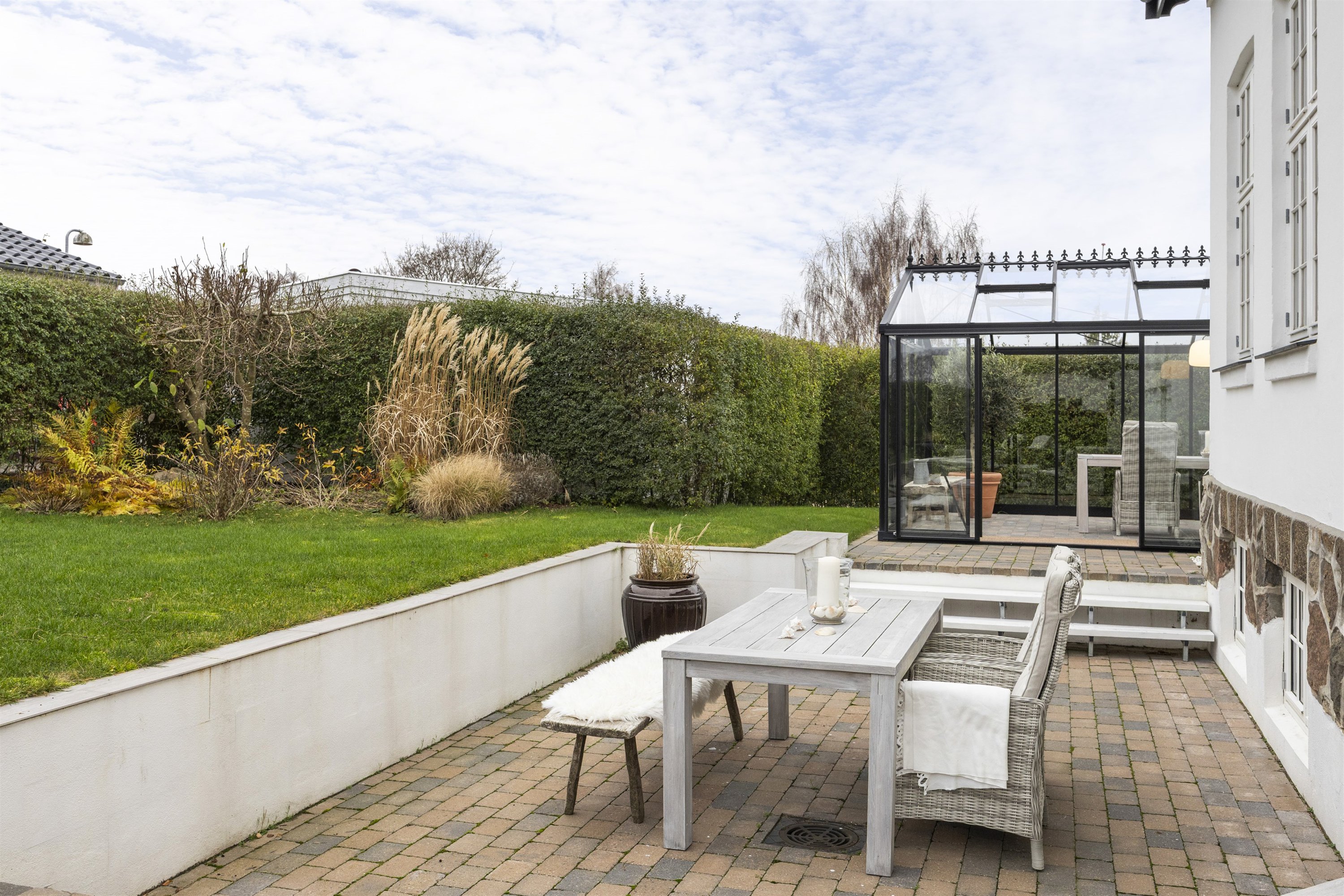 Fremhævet terrasse billede i fuldskærmstilstand. Billede af Højvænget 5, 3000 Helsingør
