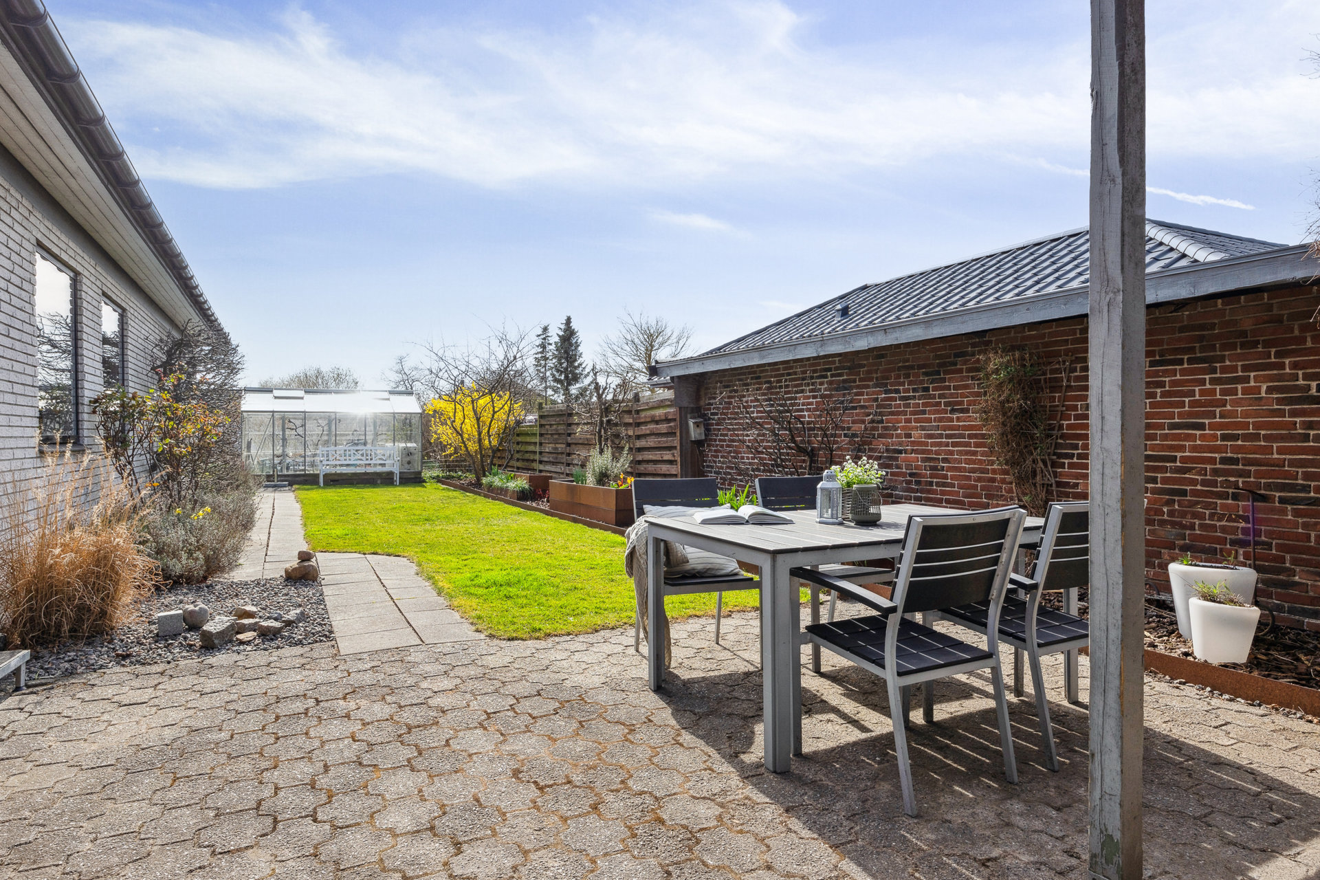 Fremhævet  billede i fuldskærmstilstand. Billede af Humlebækvej 2, 4600 Køge