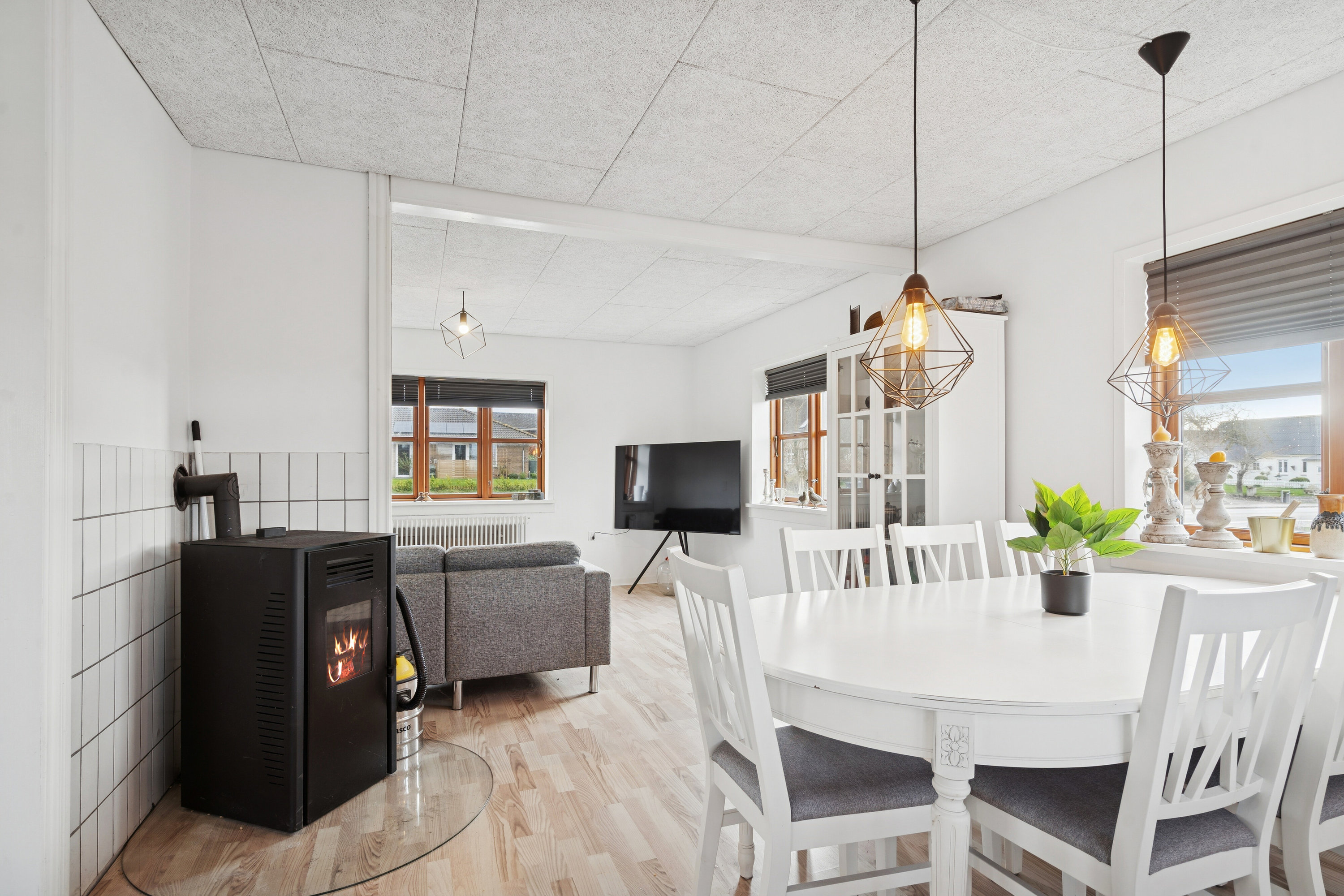 Fremhævet spisestue billede i fuldskærmstilstand. Billede af Albanivej 60, Nørre Lyndelse, 5792 Årslev