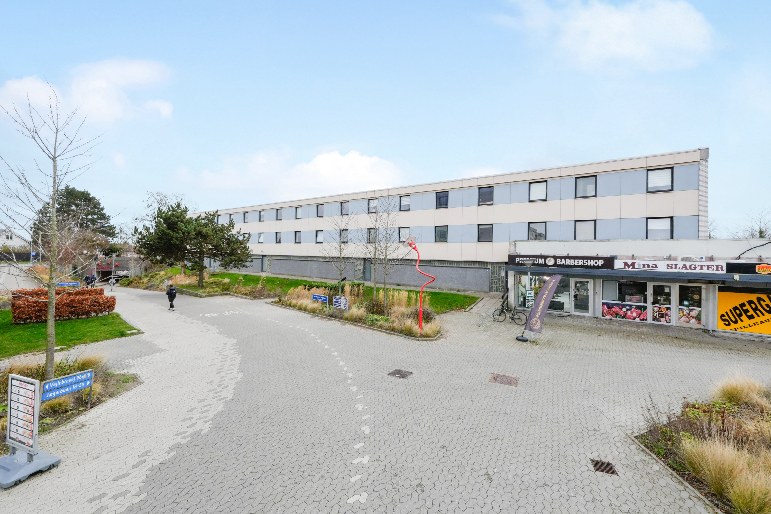 Fremhævet andet billede i fuldskærmstilstand. Billede af Jægerbuen 20, 2. tv., 2635 Ishøj