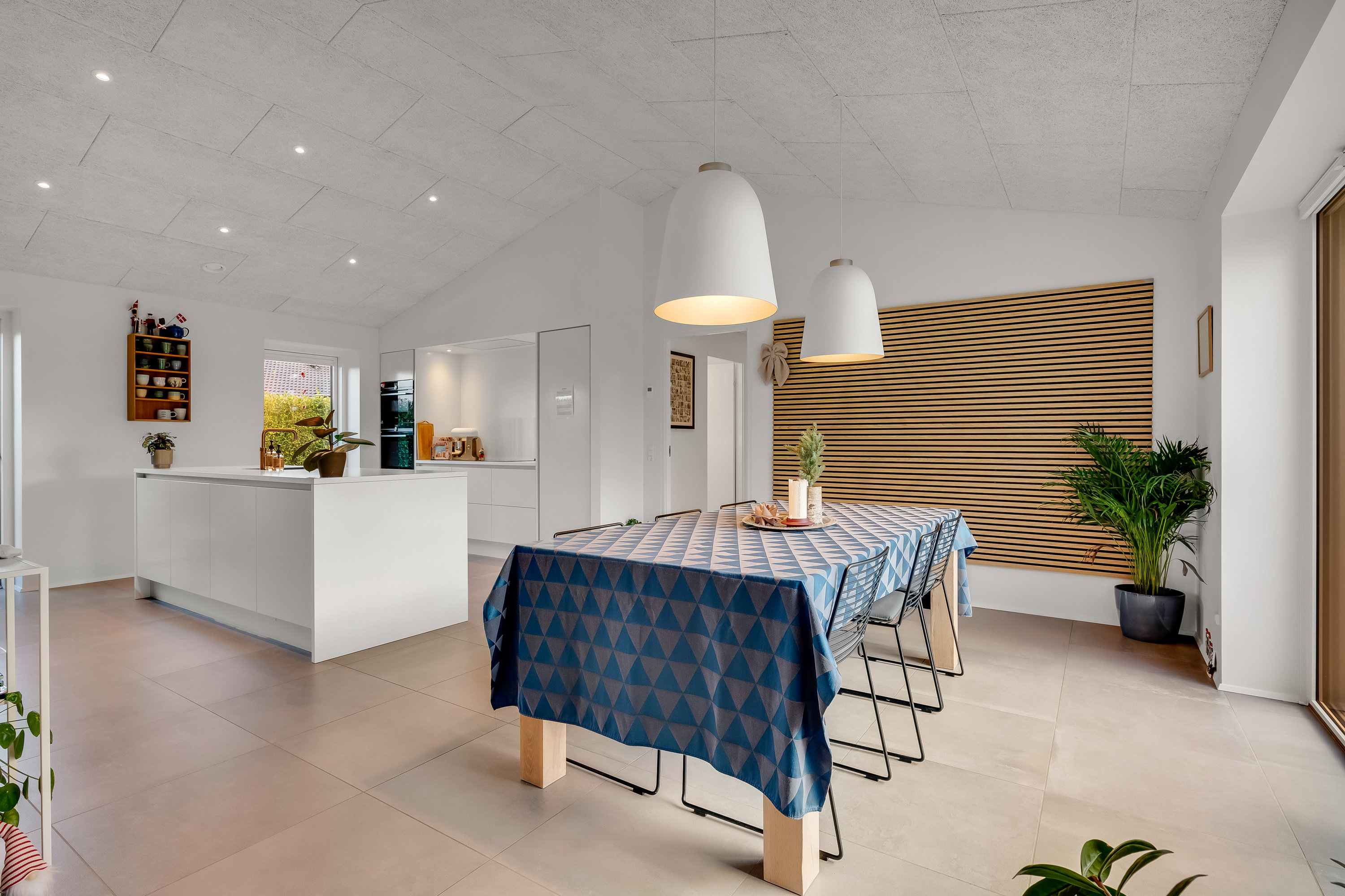 Fremhævet køkken alrum billede i fuldskærmstilstand. Billede af Hvalfisken 67, Mejrup, 7500 Holstebro