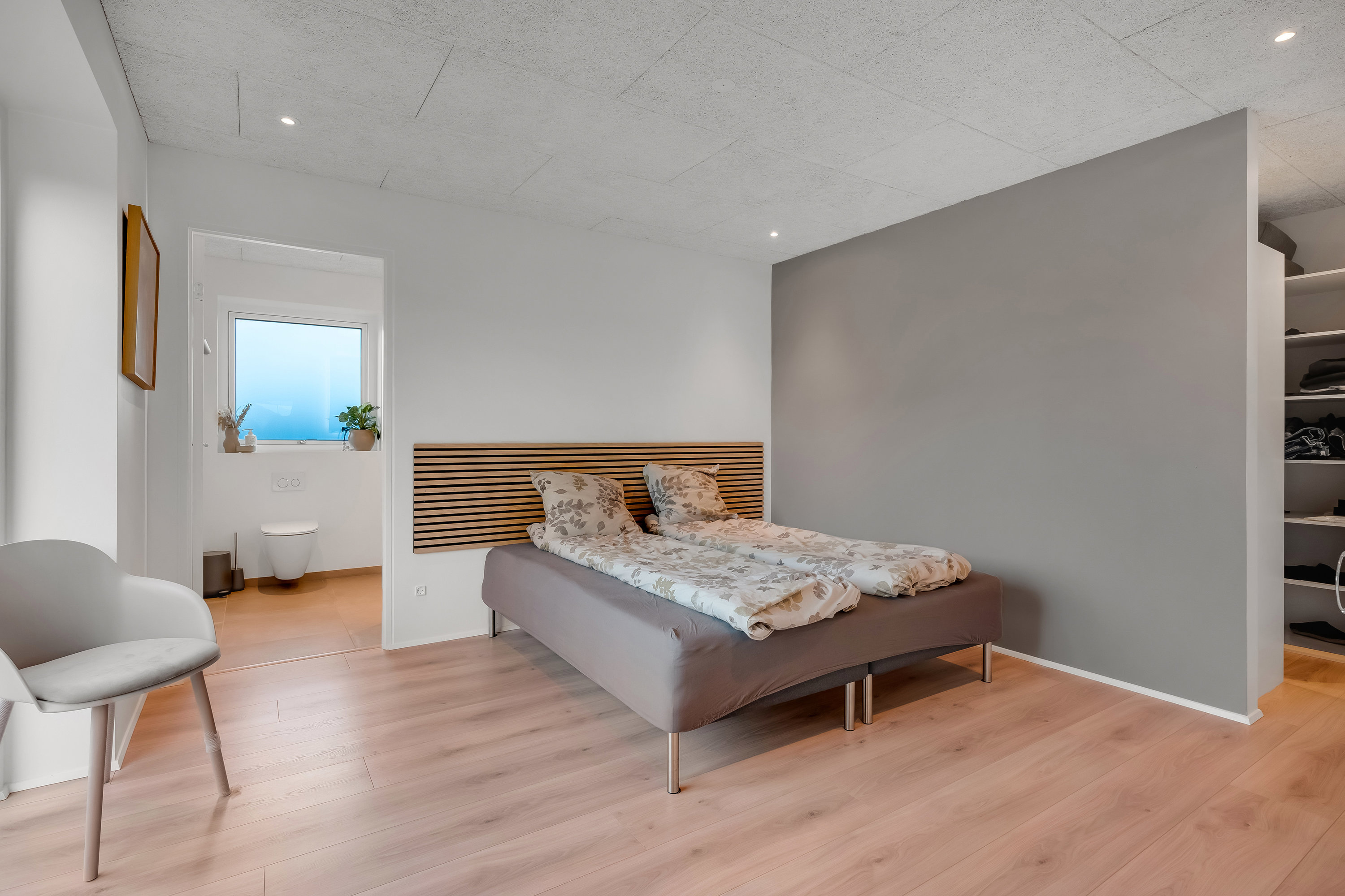 Fremhævet soveværelse billede i fuldskærmstilstand. Billede af Hvalfisken 67, Mejrup, 7500 Holstebro