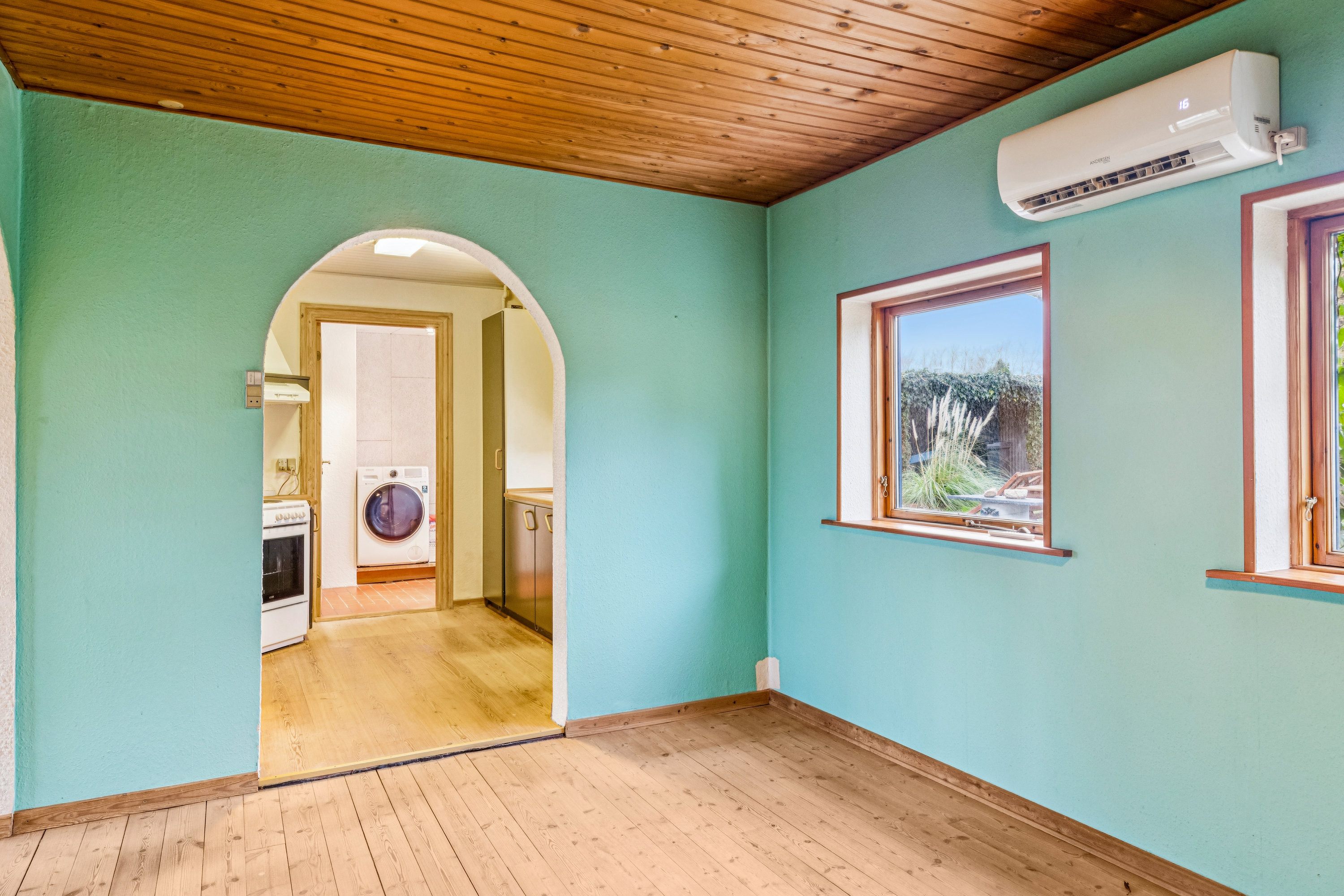 Fremhævet gang billede i fuldskærmstilstand. Billede af Gl Færgevej 39, Alnor, 6300 Gråsten