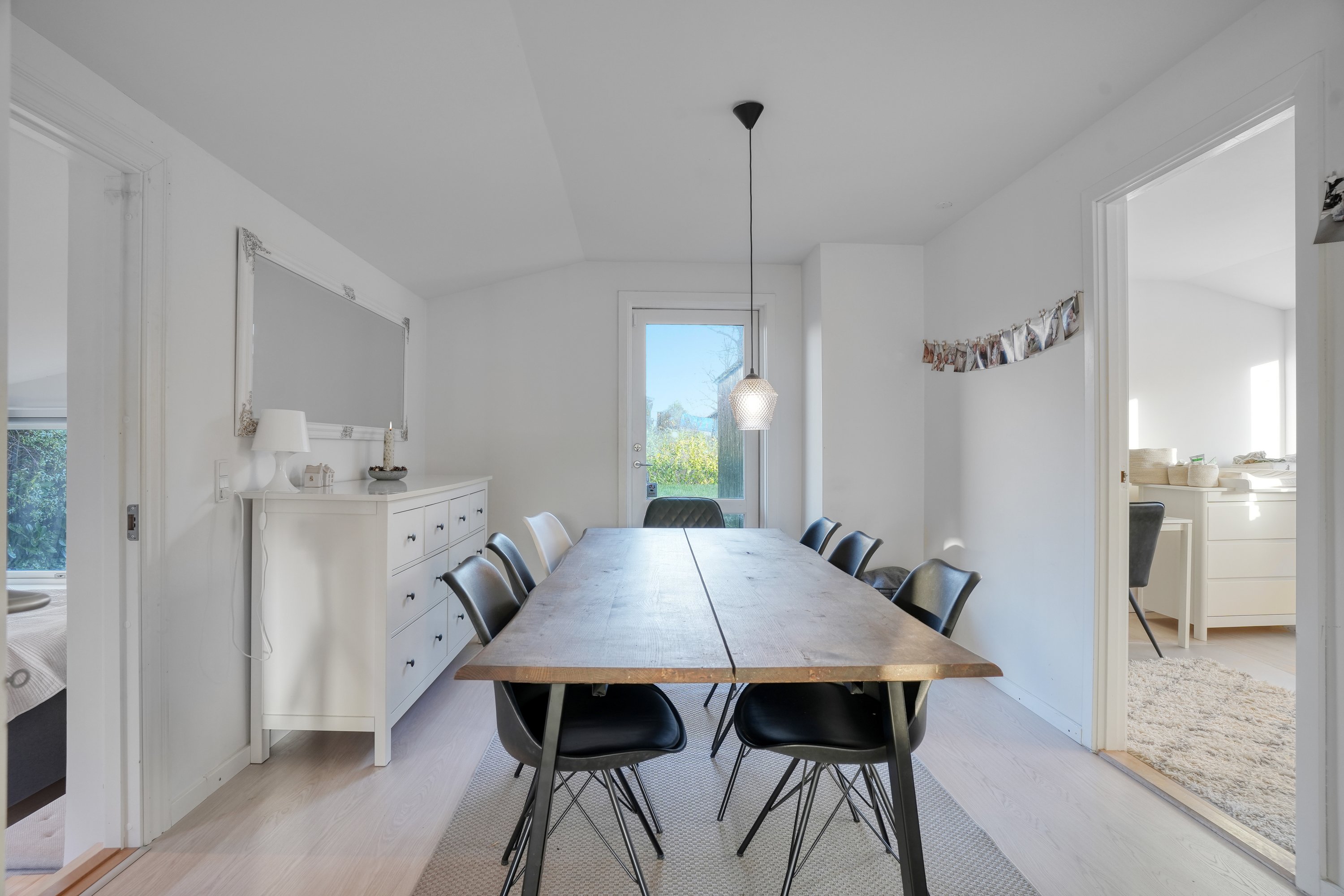 Miniaturebillede 1: spisestue. Billede af Drosselvej 6, 3000 Helsingør