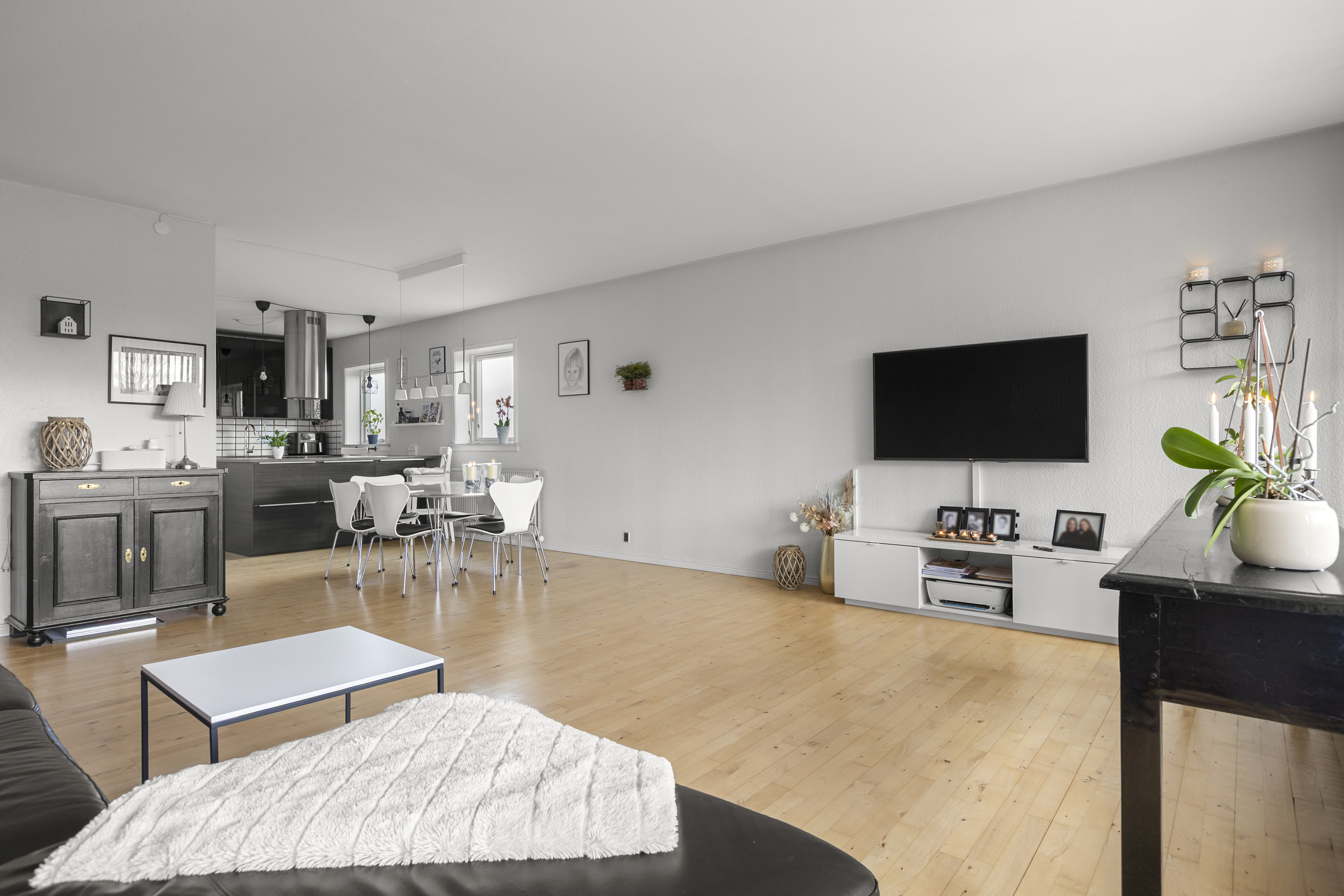 Fremhævet stue billede i fuldskærmstilstand. Billede af Byskov Alle 8, 3. th., 4200 Slagelse