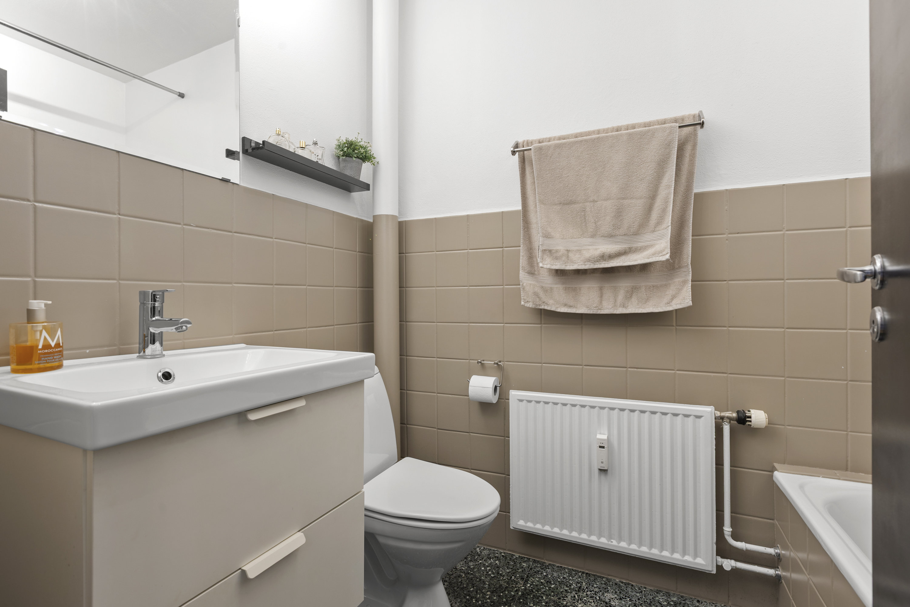 Fremhævet badeværelse billede i fuldskærmstilstand. Billede af Byskov Alle 8, 3. th., 4200 Slagelse